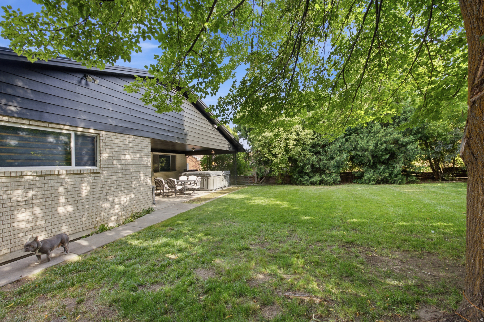 main property photo 34