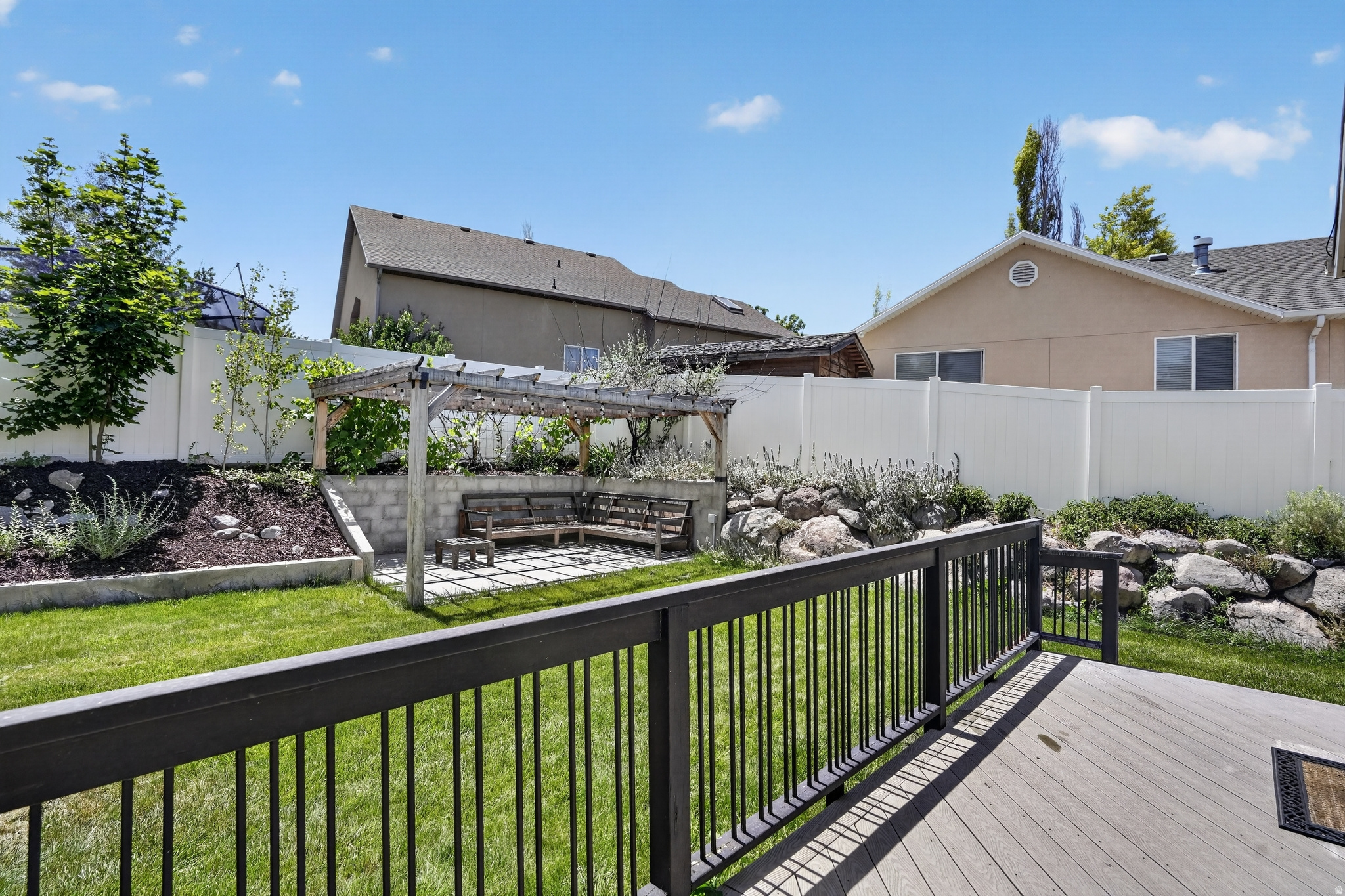 main property photo 7