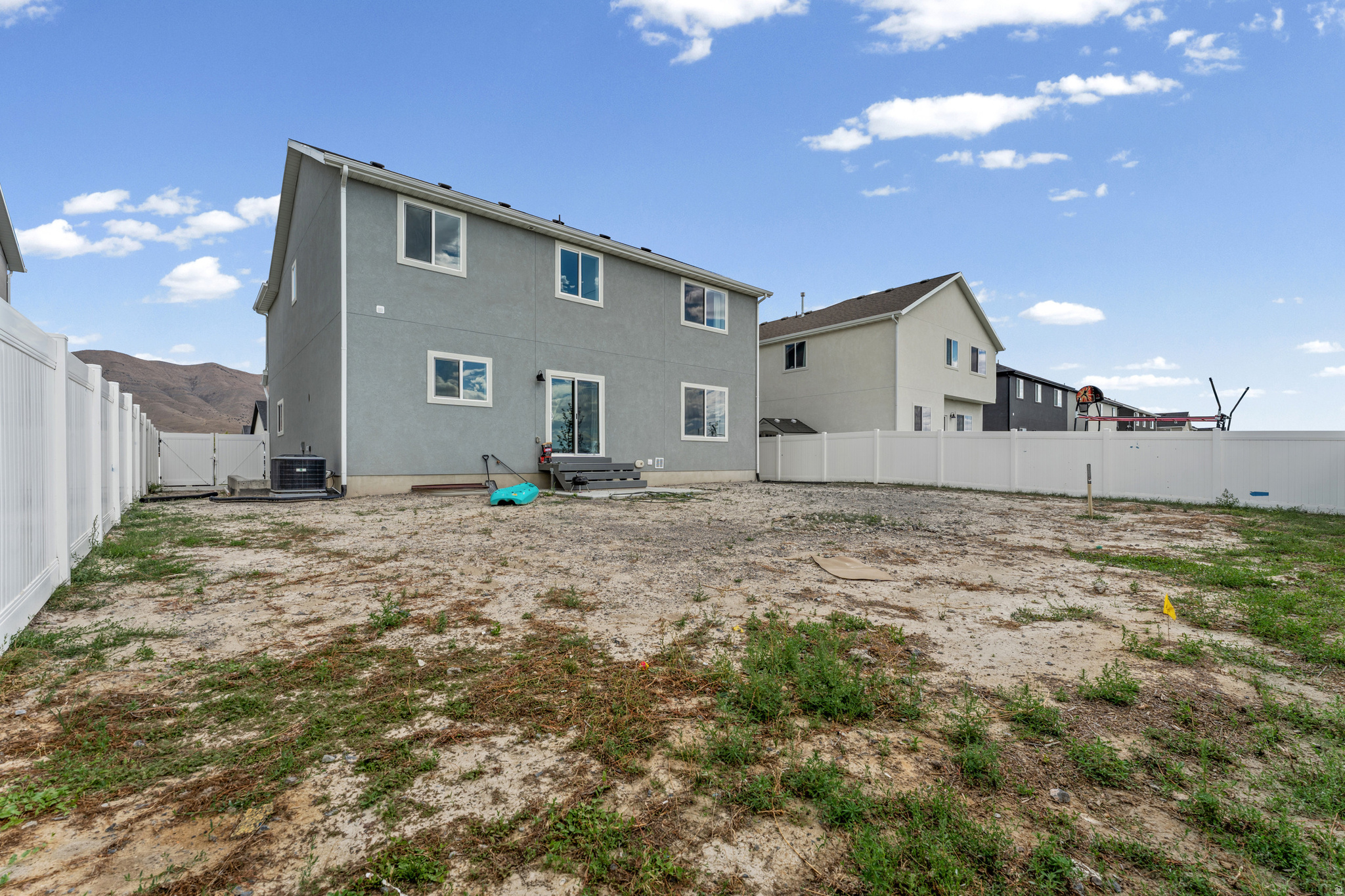 main property photo 41