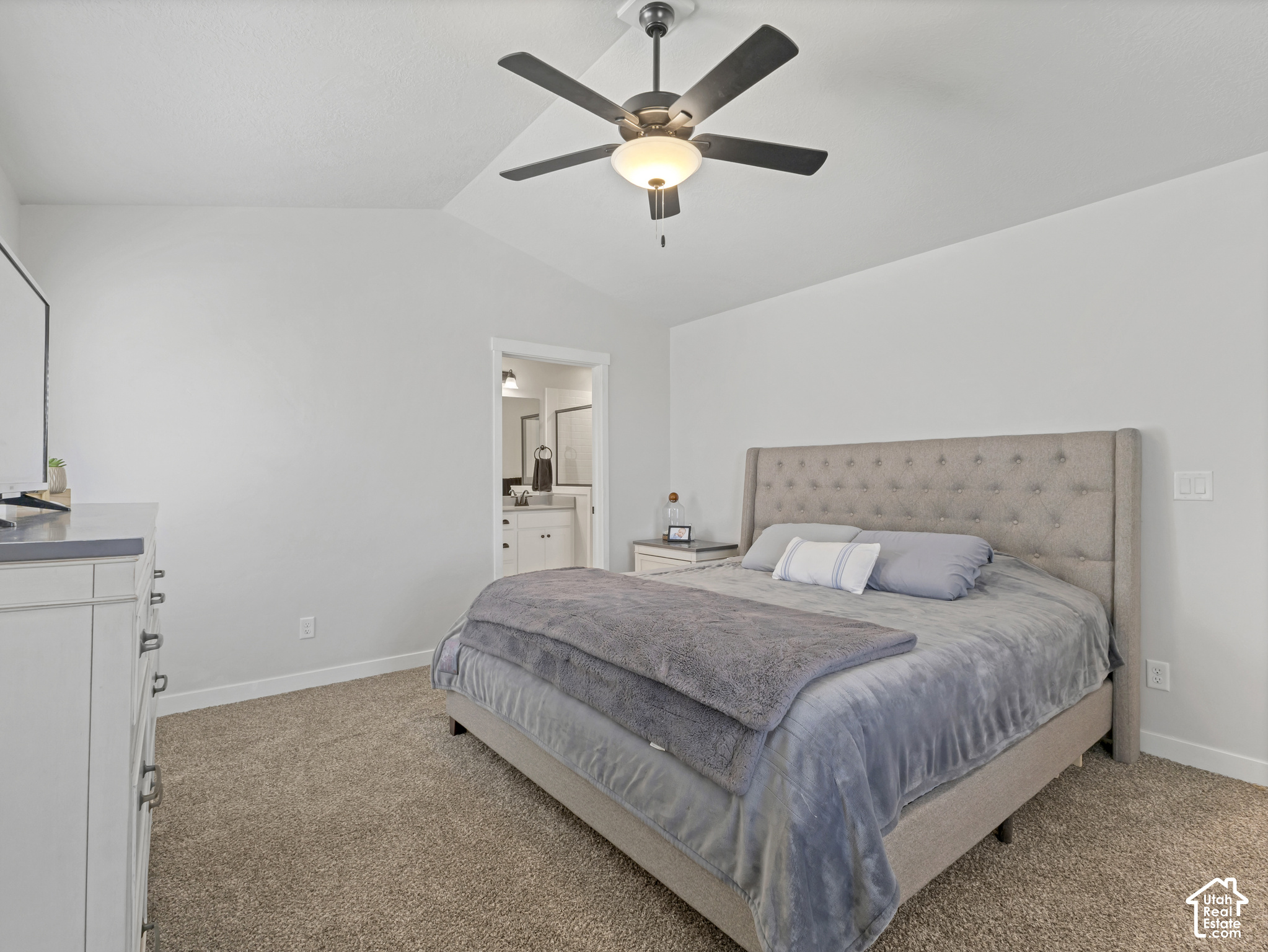 property viewer photo 13