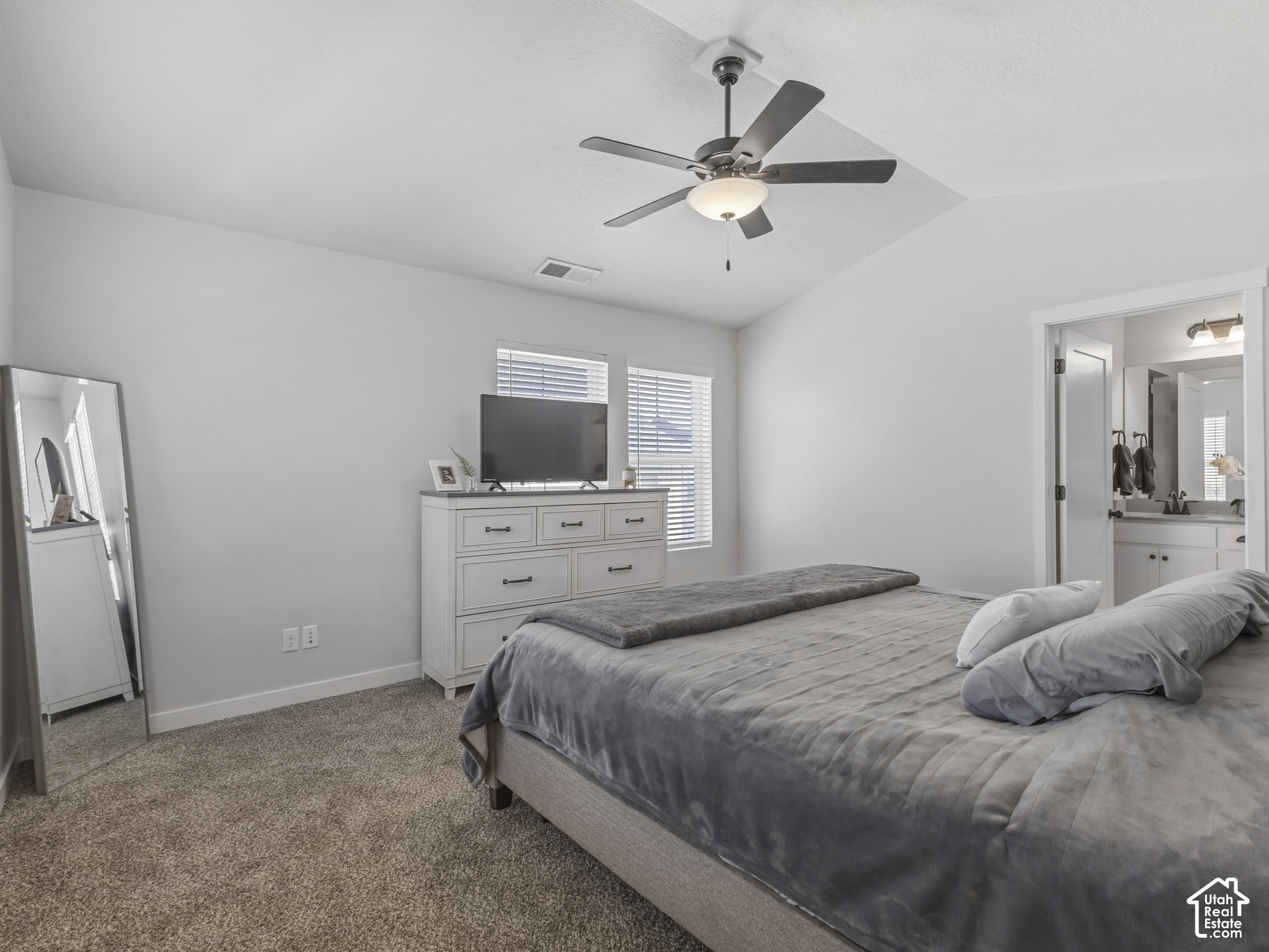 property viewer photo 14