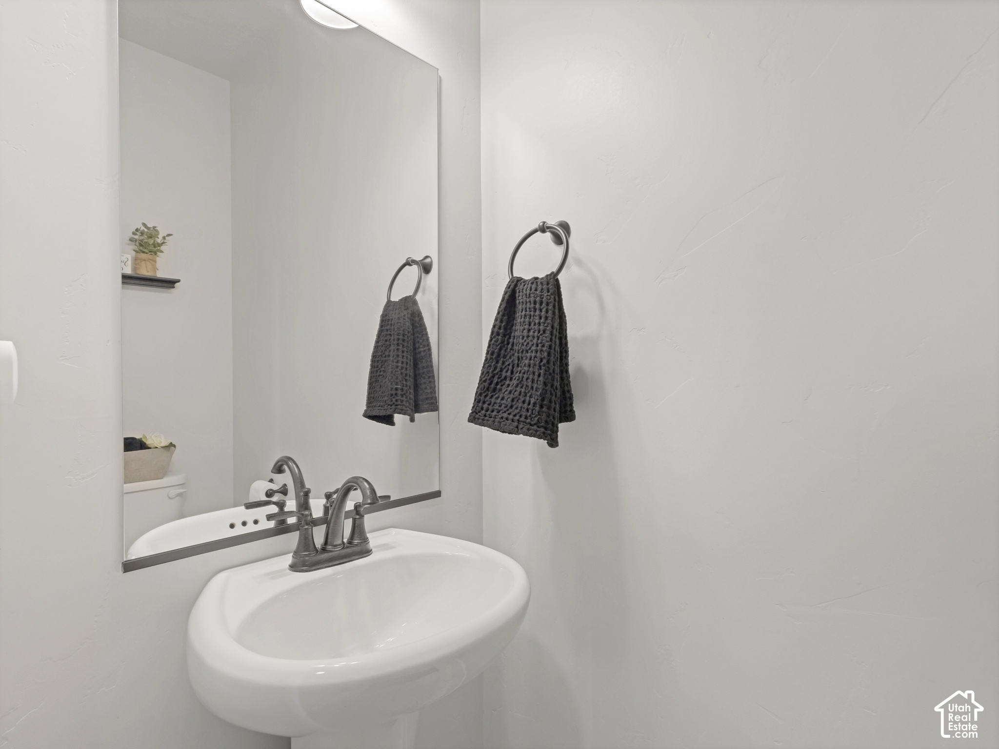 property viewer photo 8