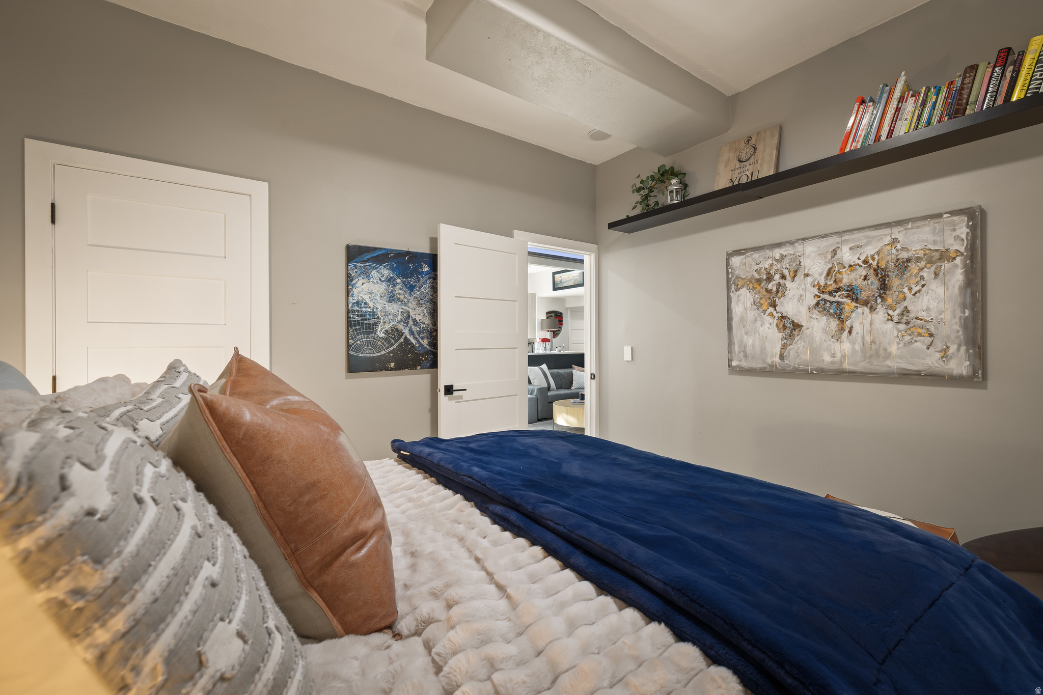 main property photo 50