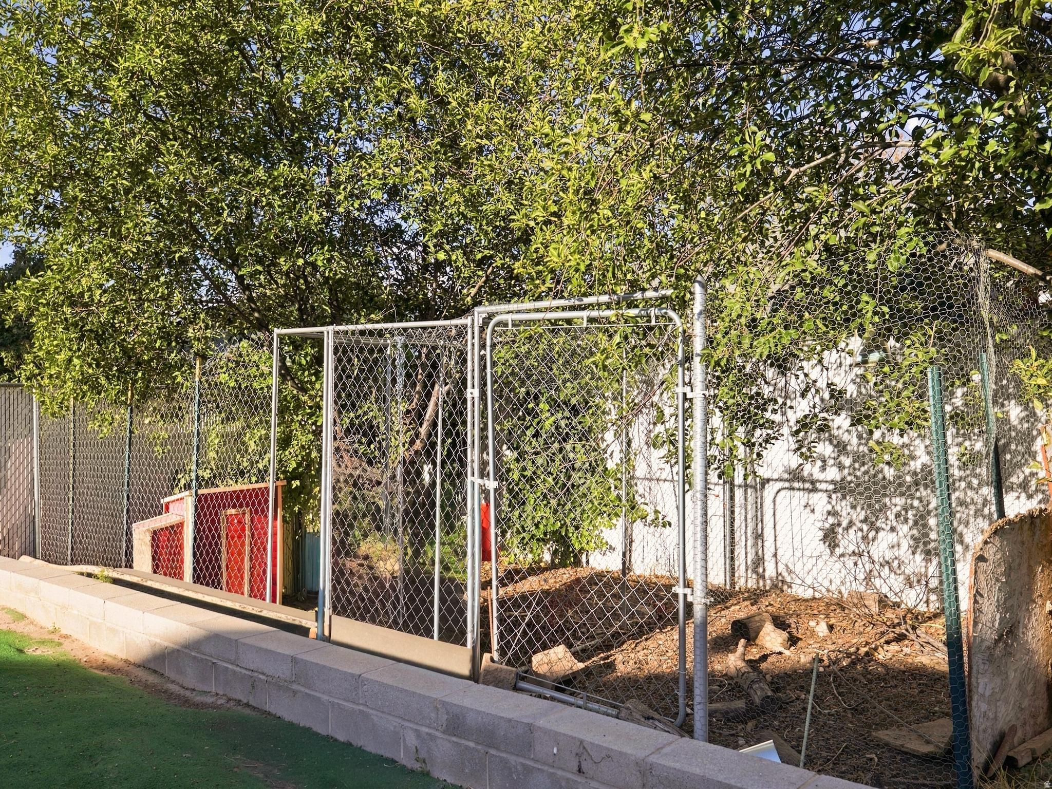 main property photo 19