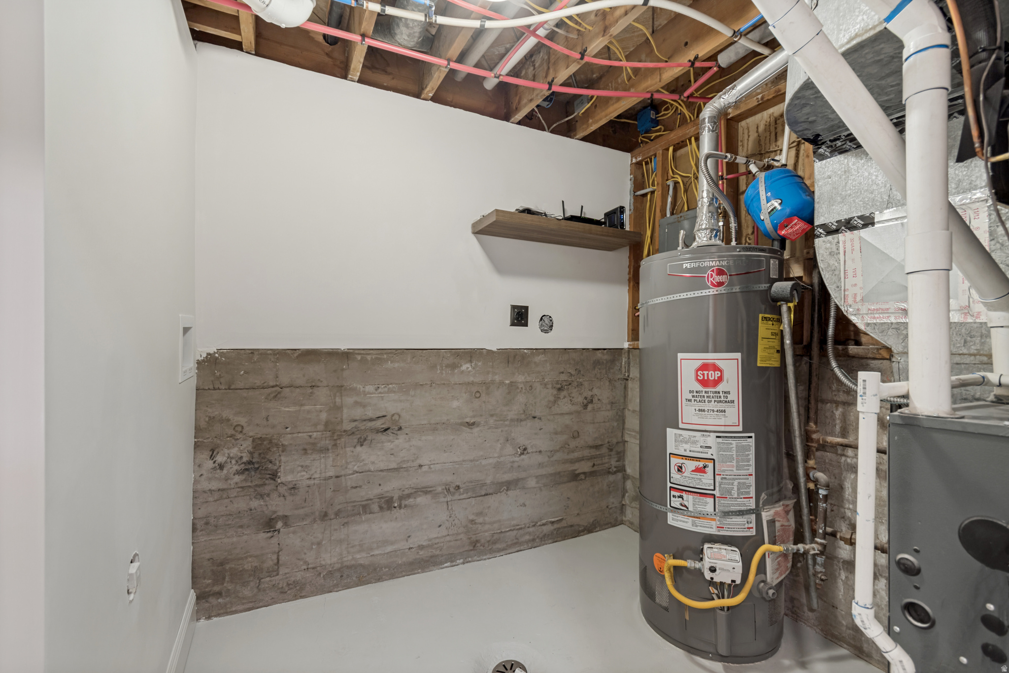 main property photo 18