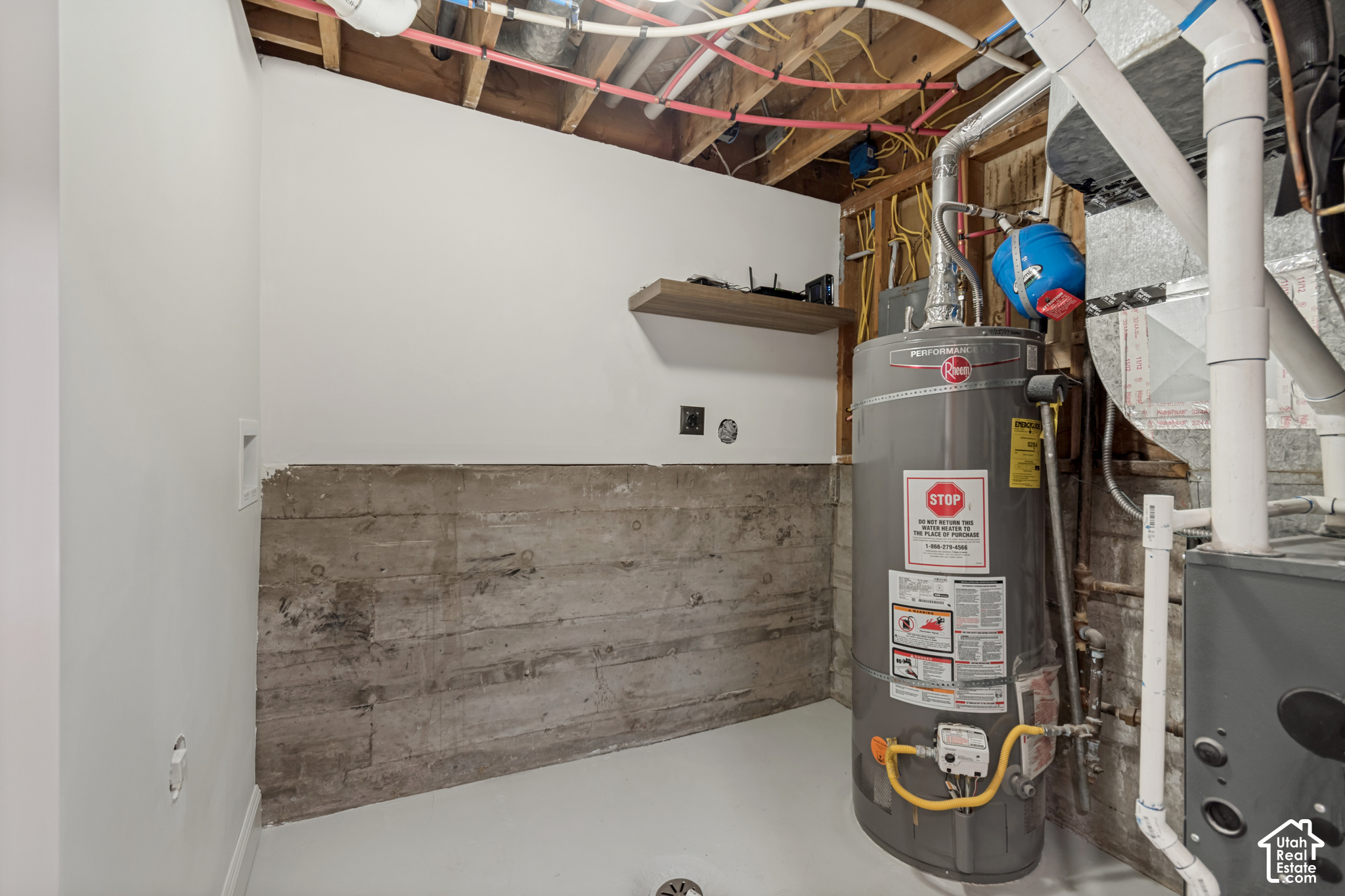 main property photo 36