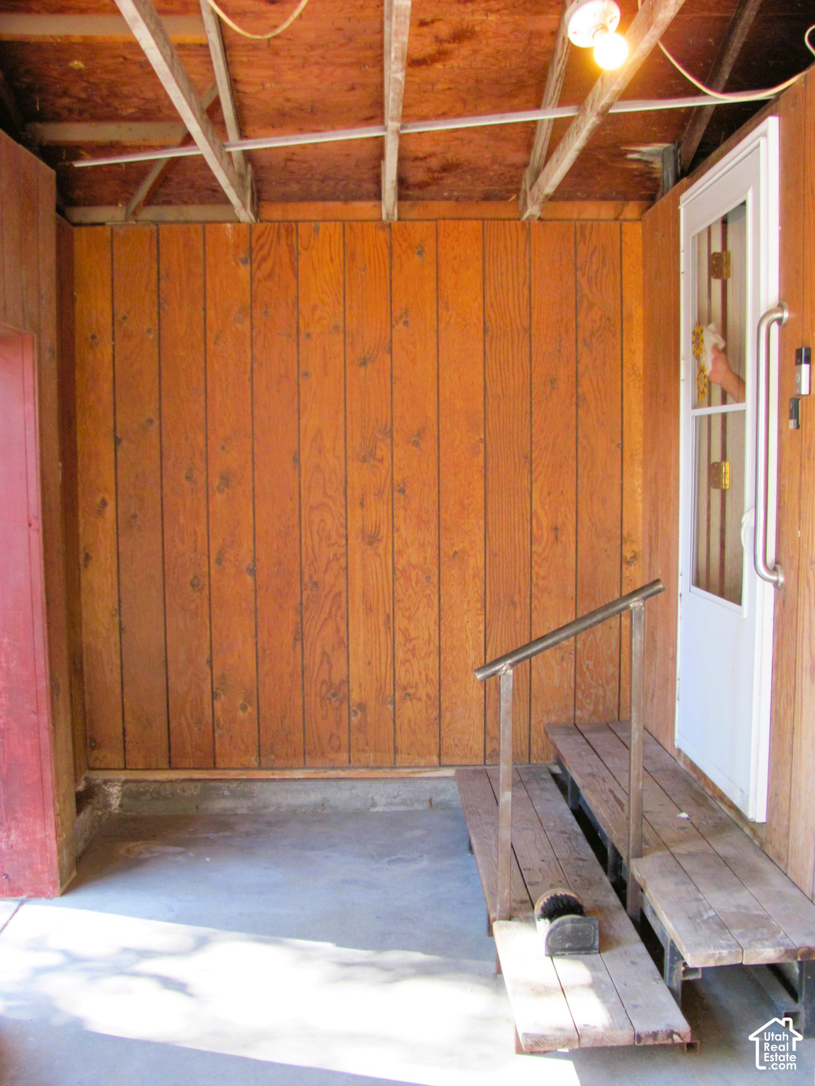 main property photo 28