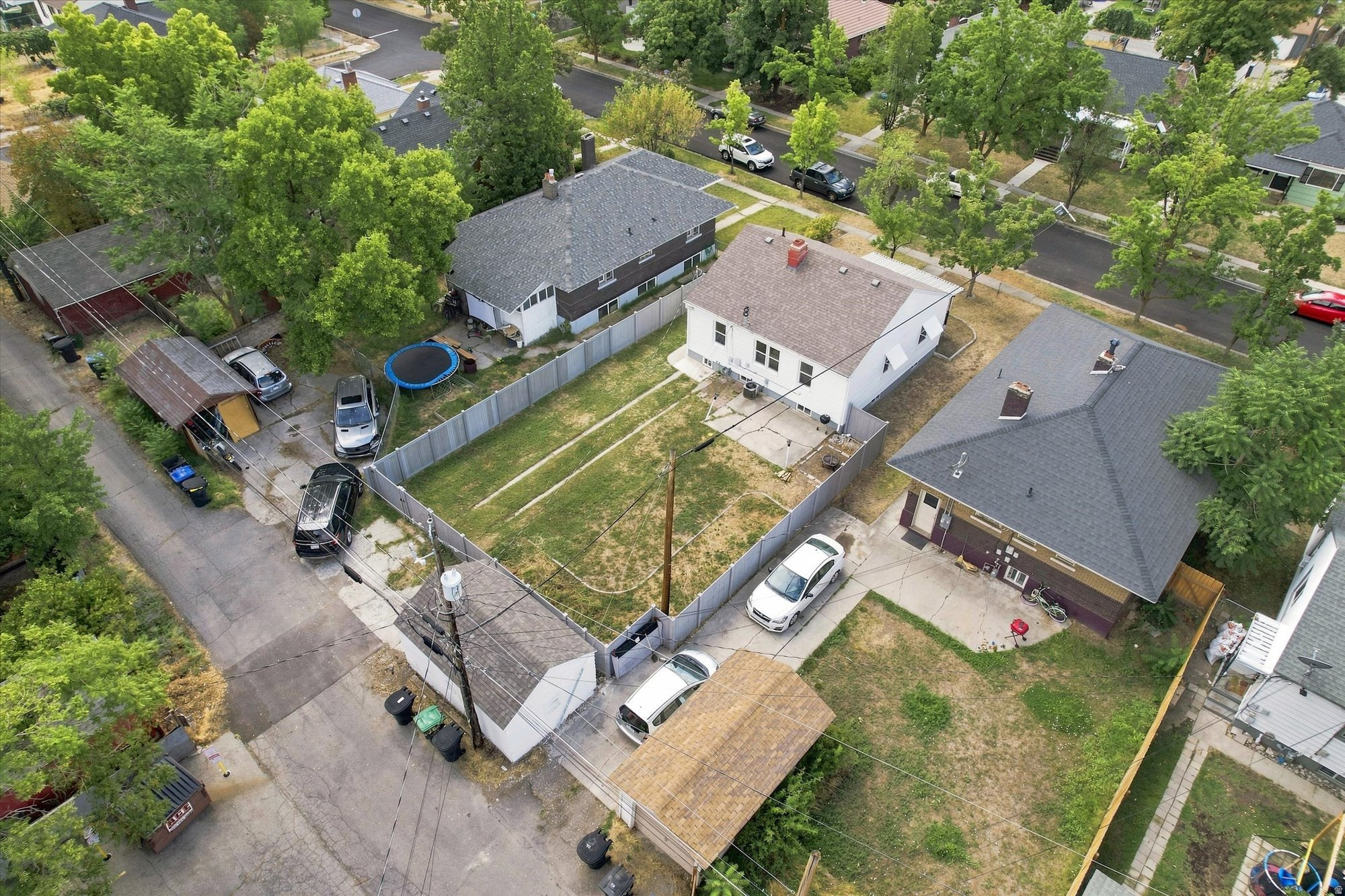 main property photo 33