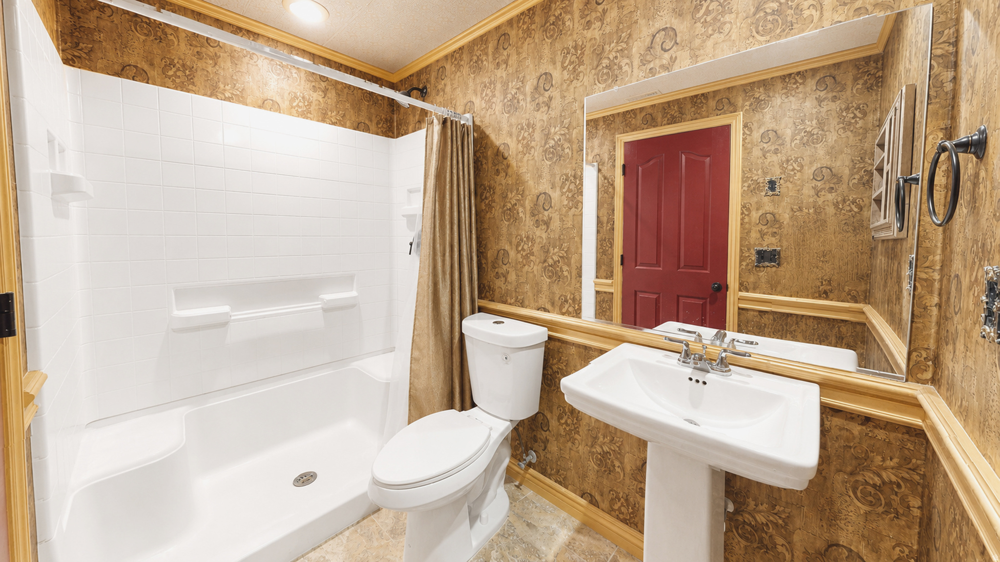 main property photo 24