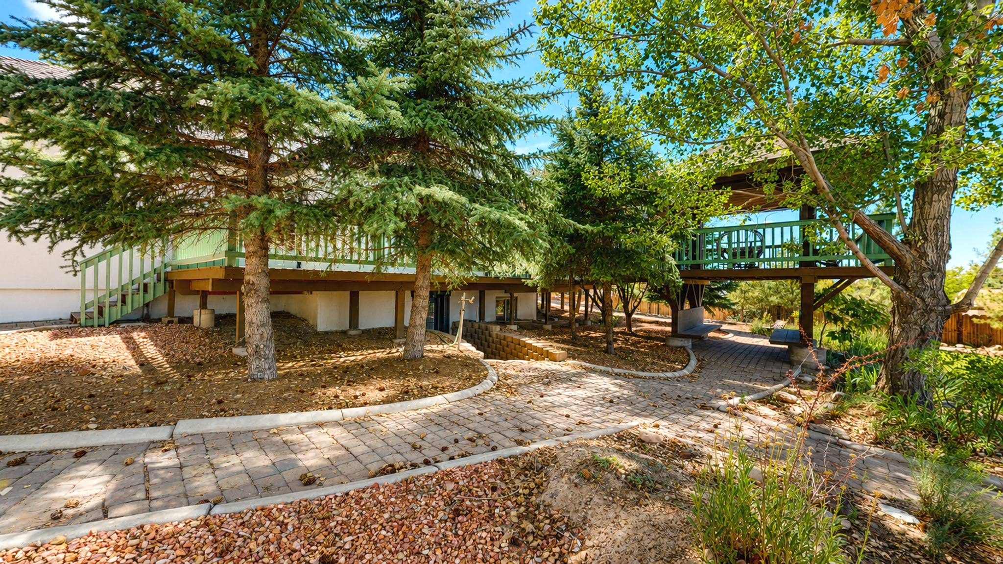 main property photo 45