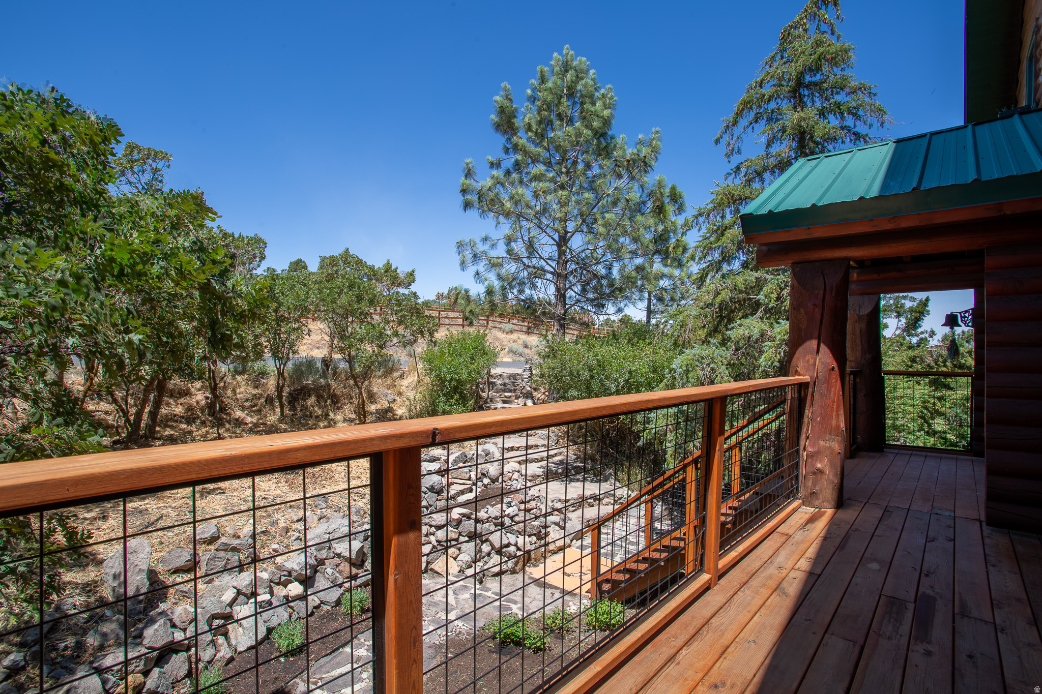 main property photo 15