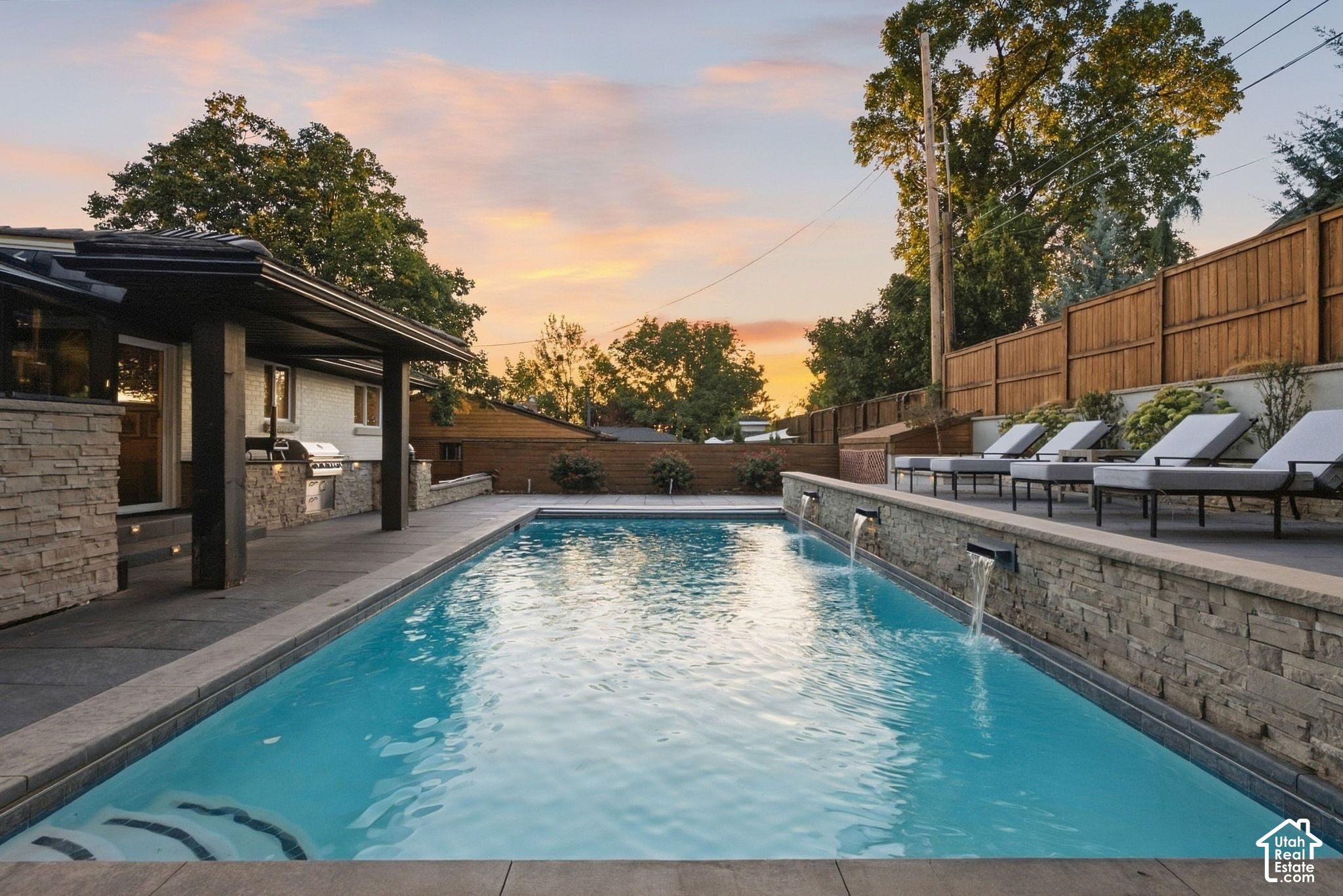 main property photo 74