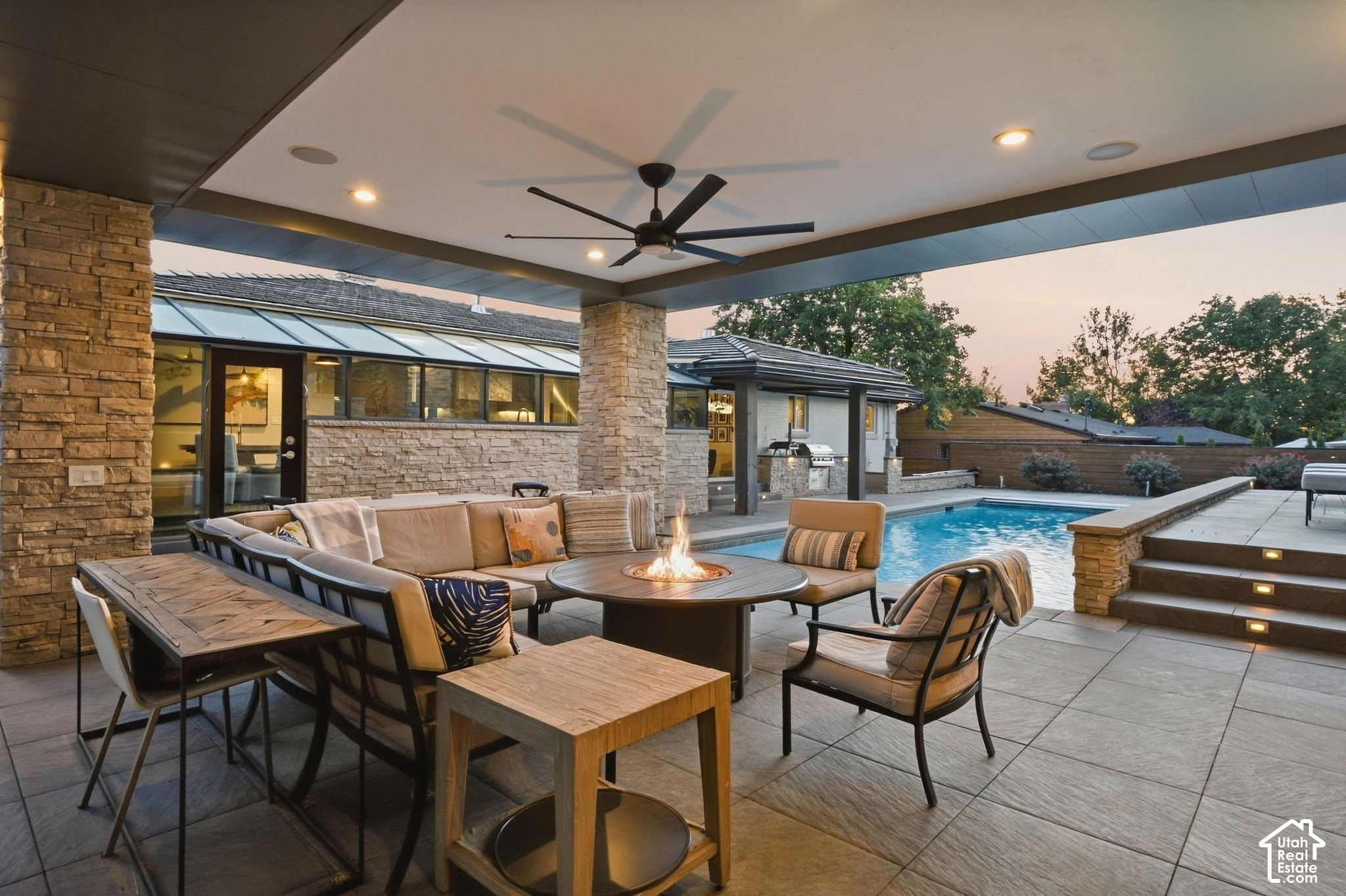 main property photo 77