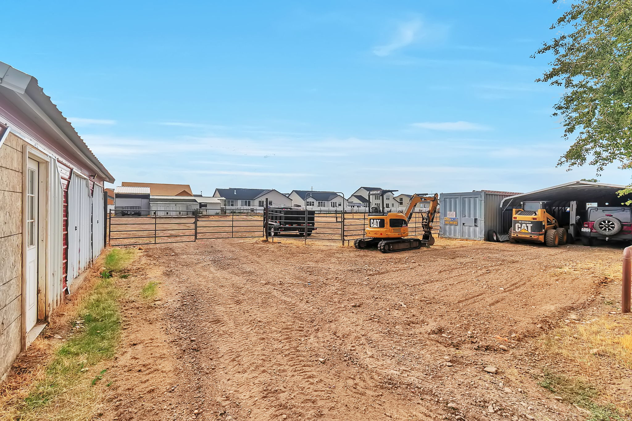main property photo 35