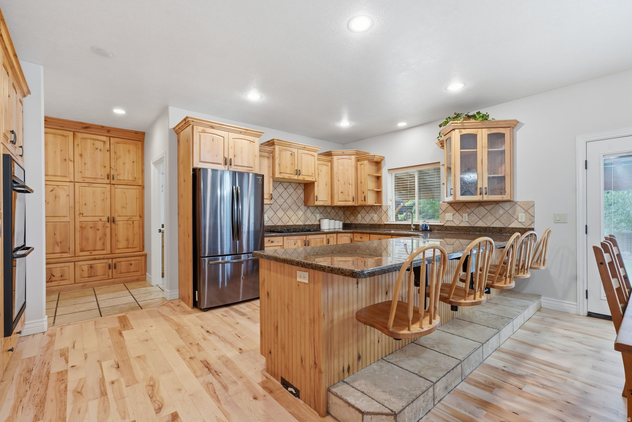 main property photo 16