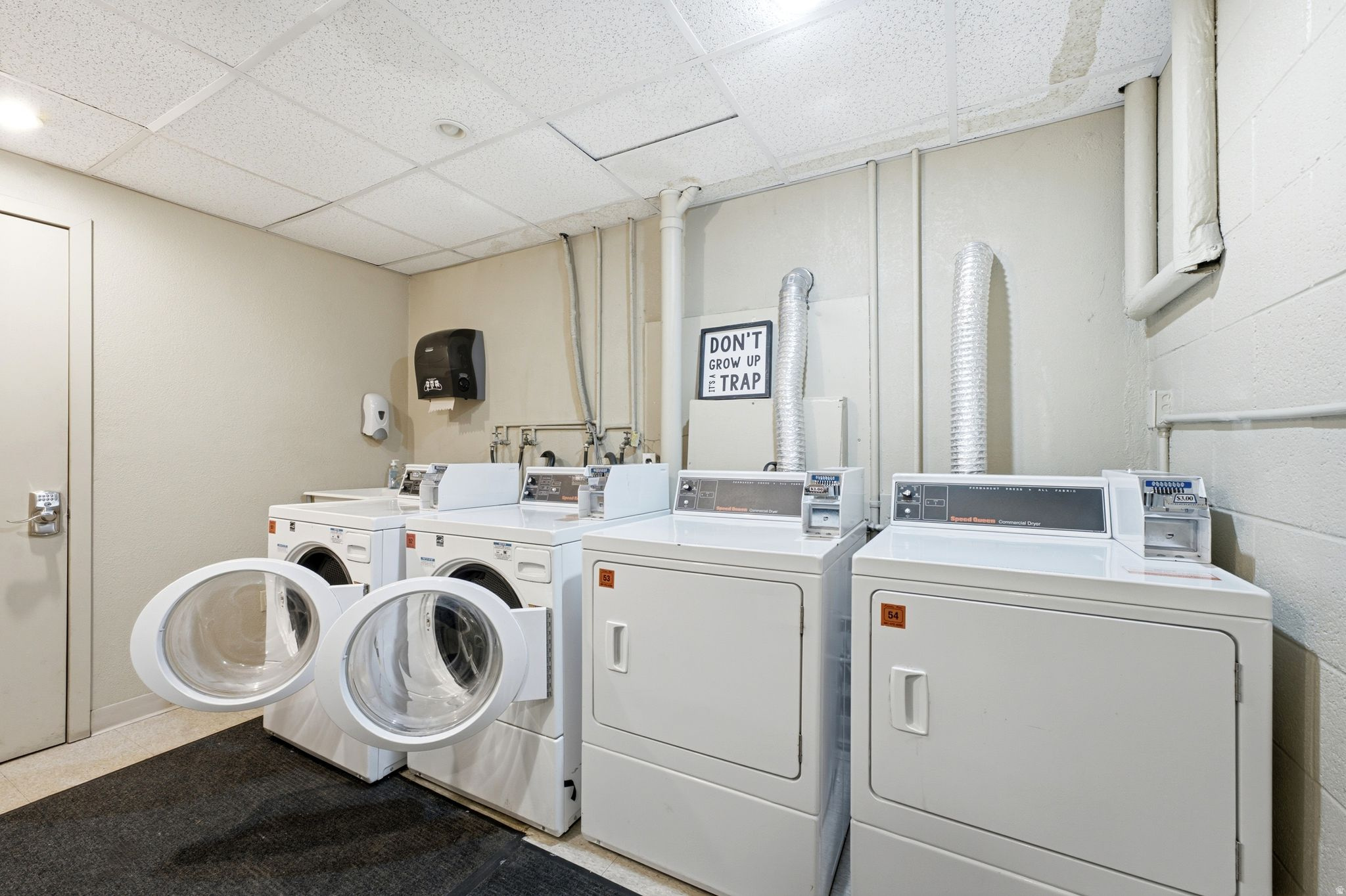 main property photo 45
