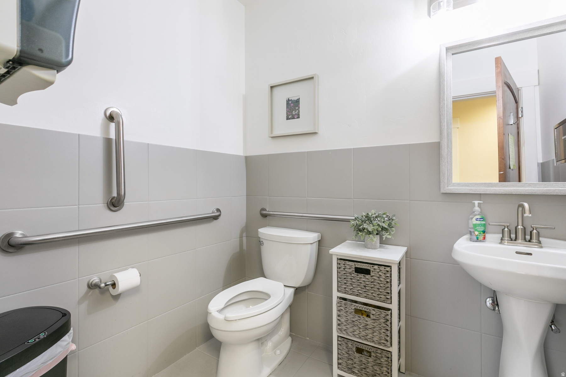 main property photo 73