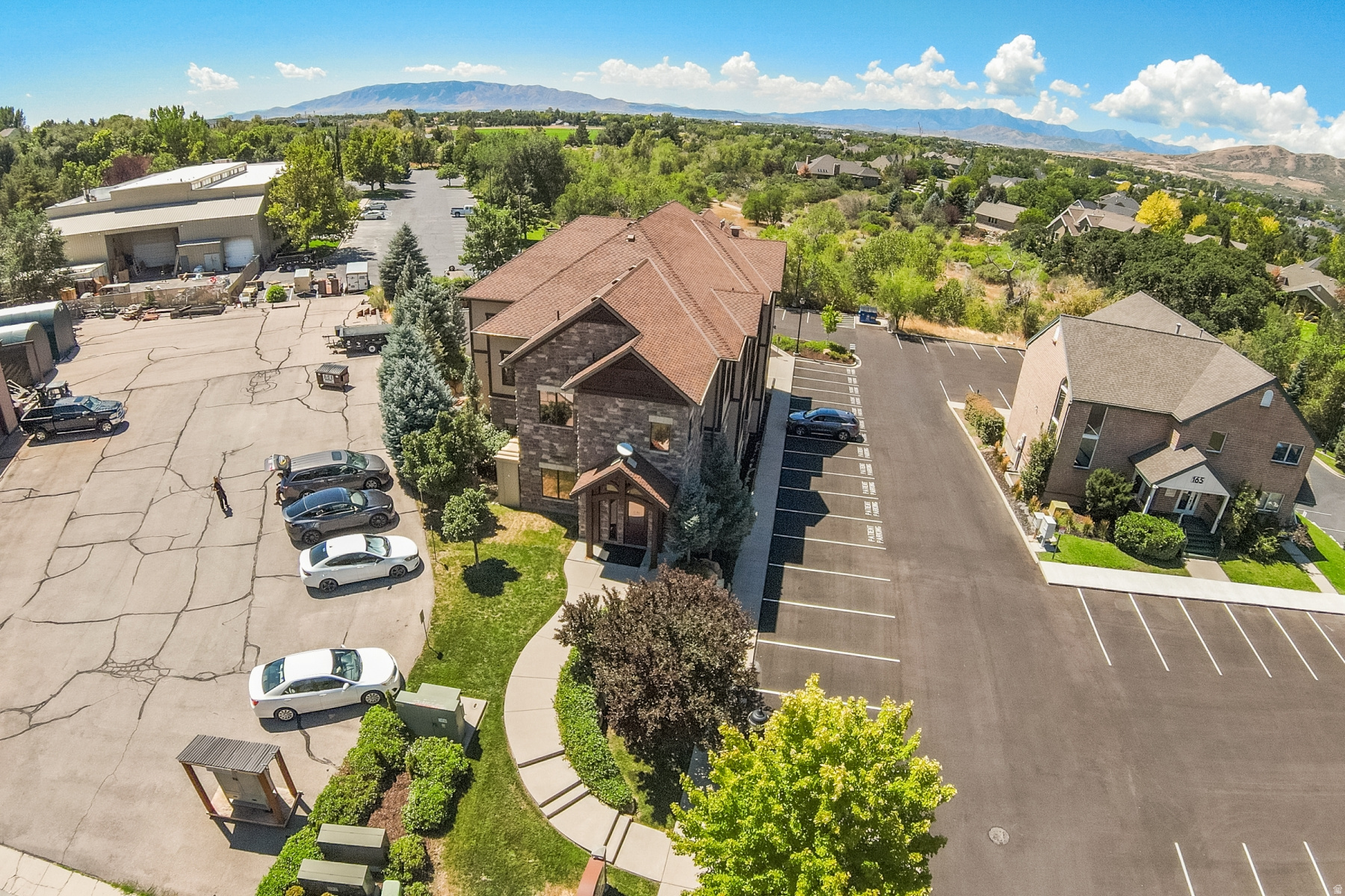main property photo 92
