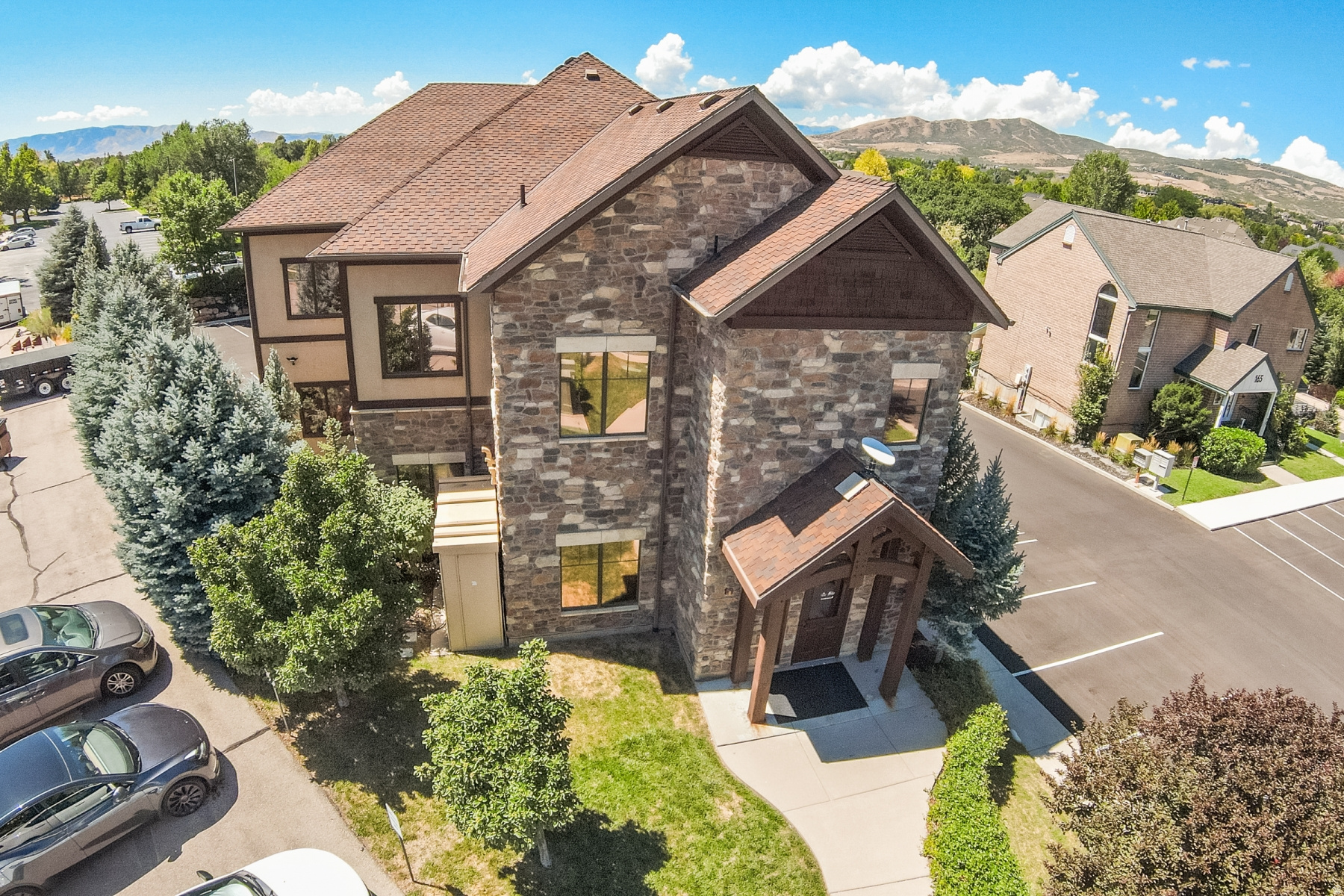 main property photo 94