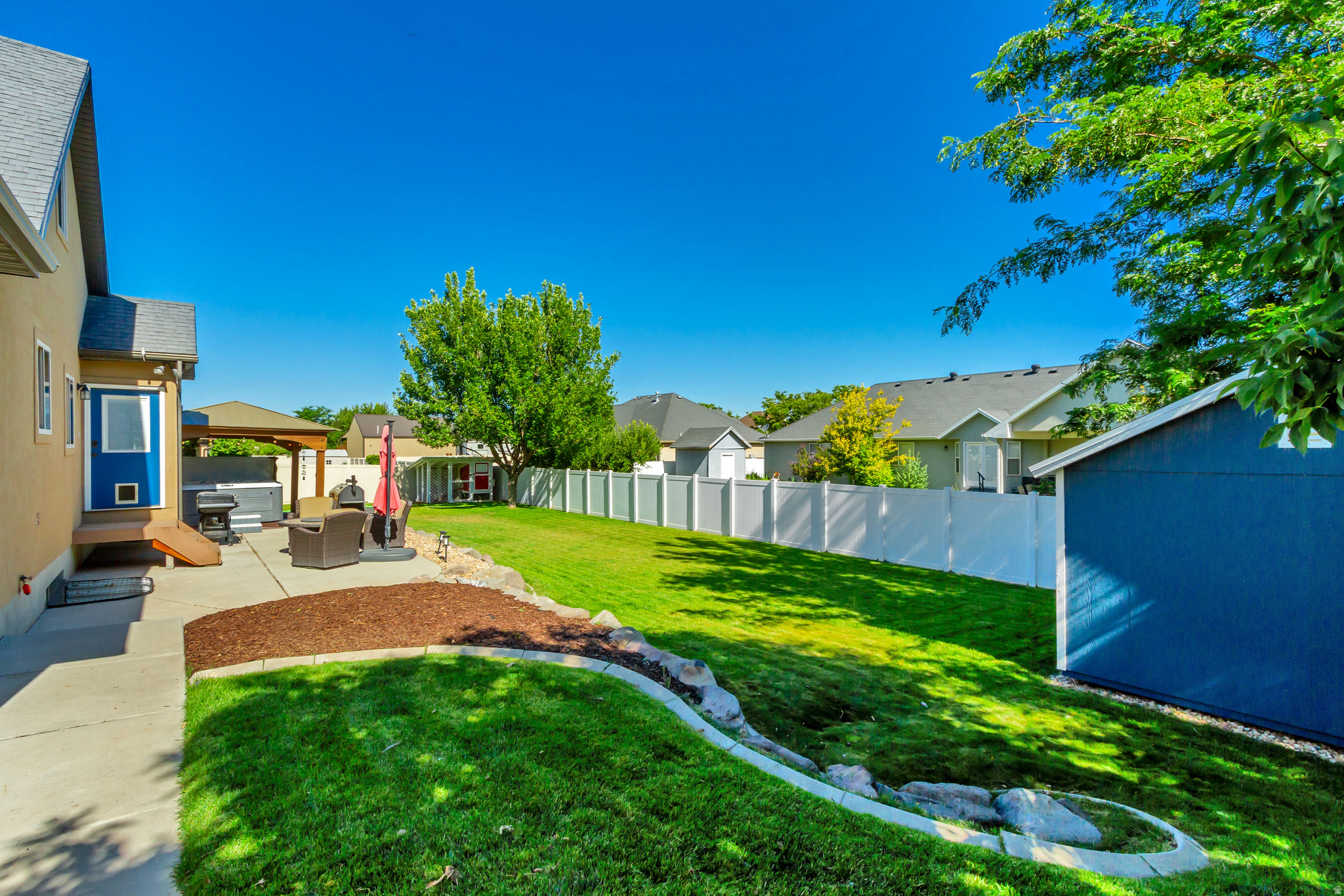 main property photo 70
