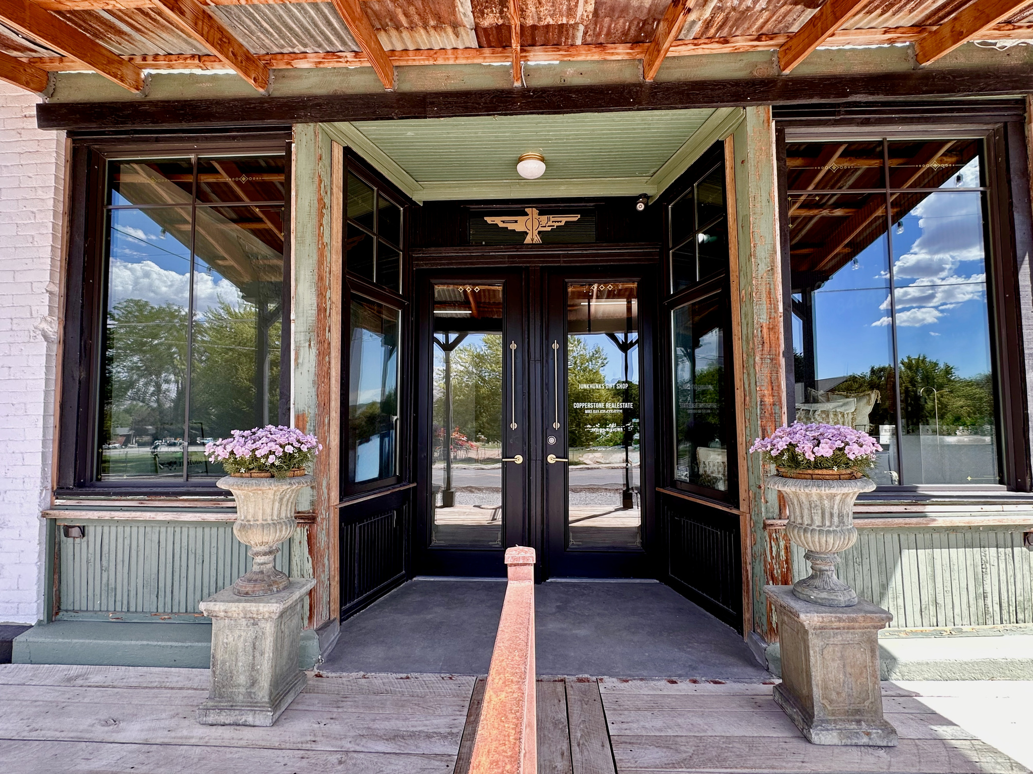 main property photo 5