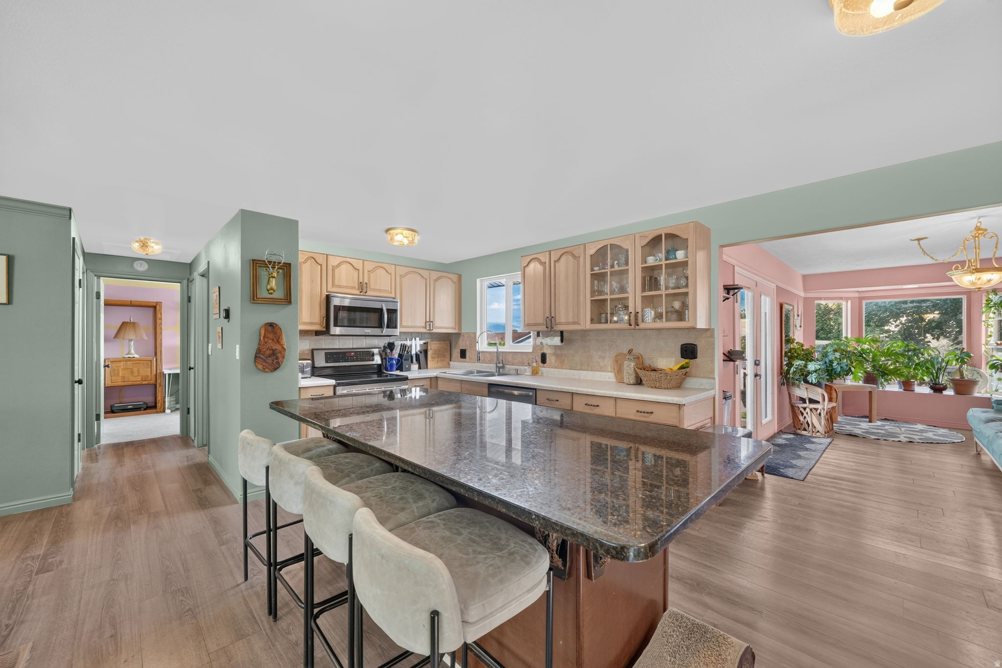 main property photo 4