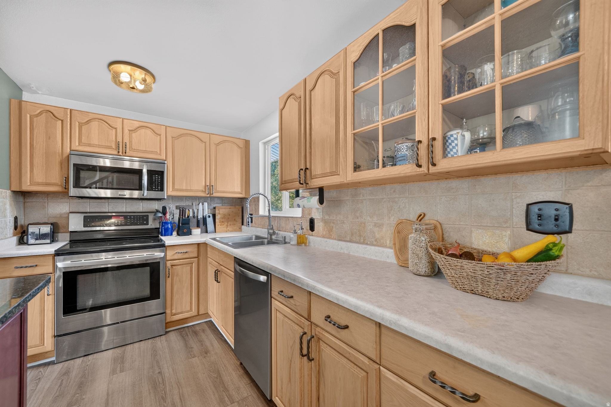 main property photo 7