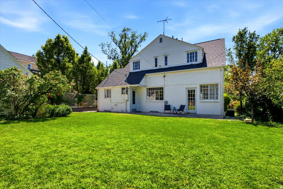 main property photo 23