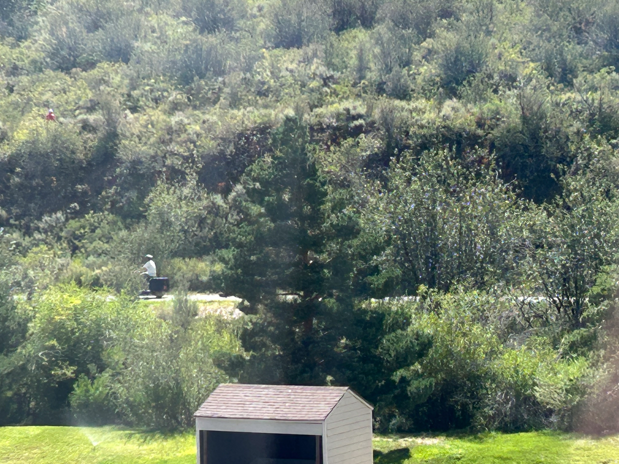 main property photo 23