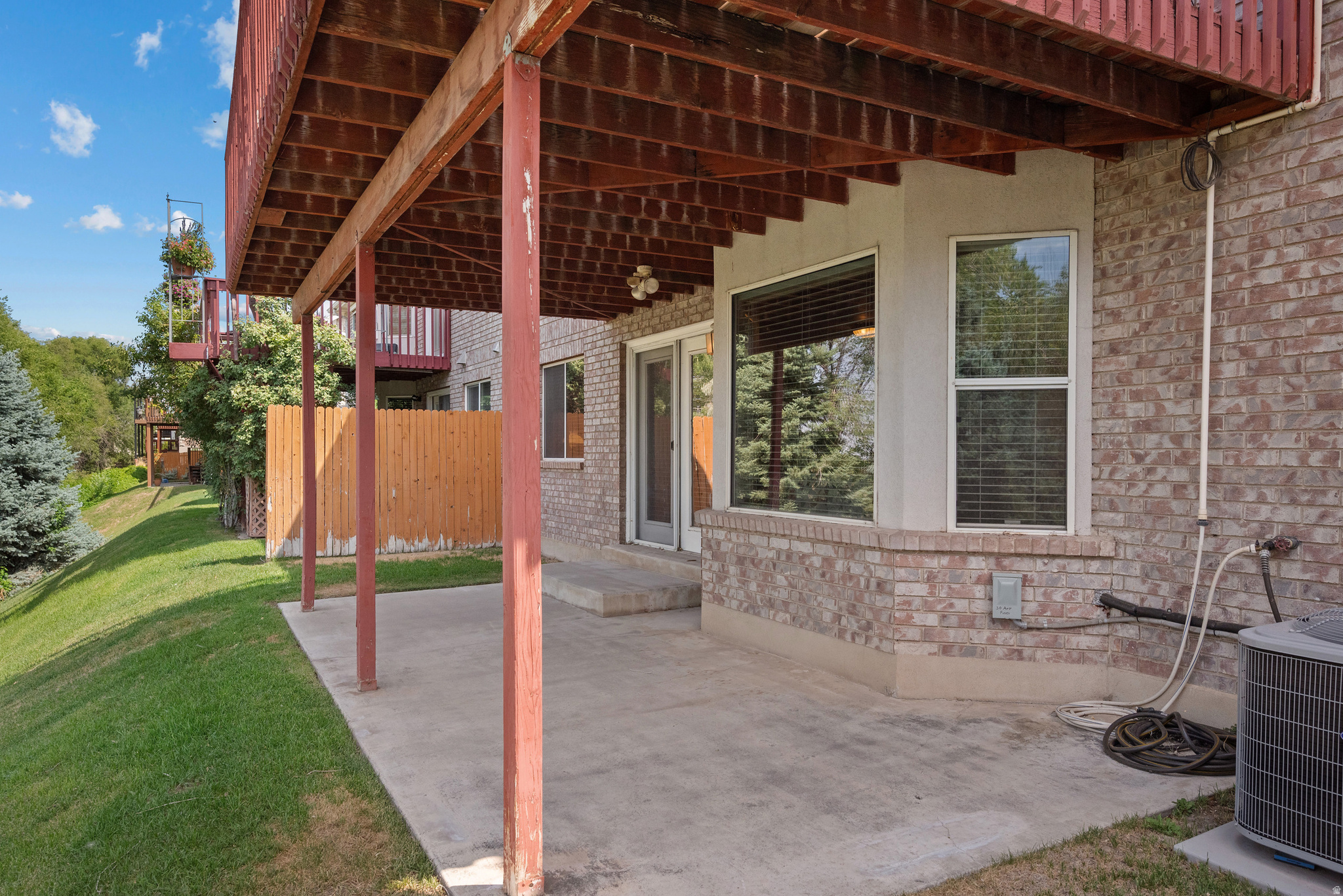 main property photo 32
