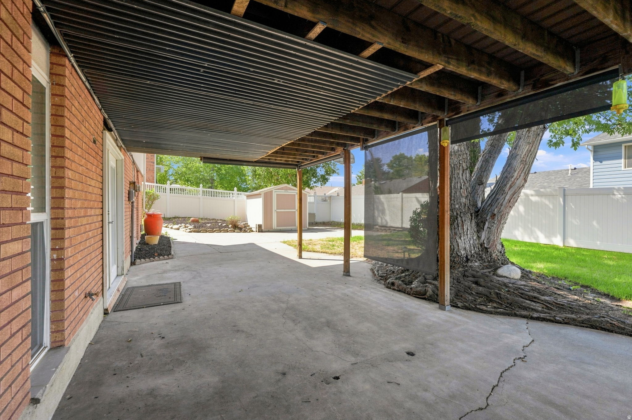 main property photo 41