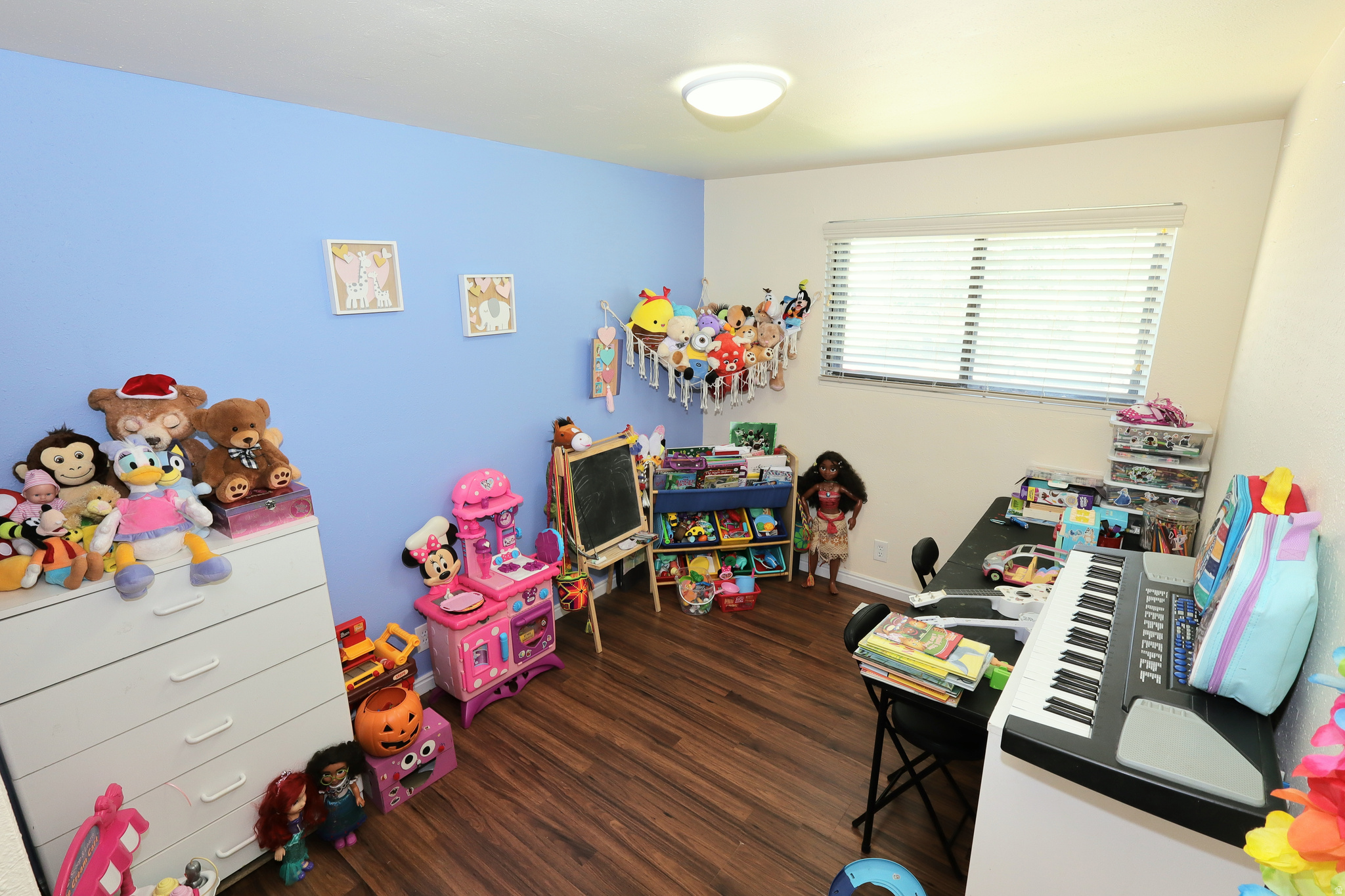 main property photo 5