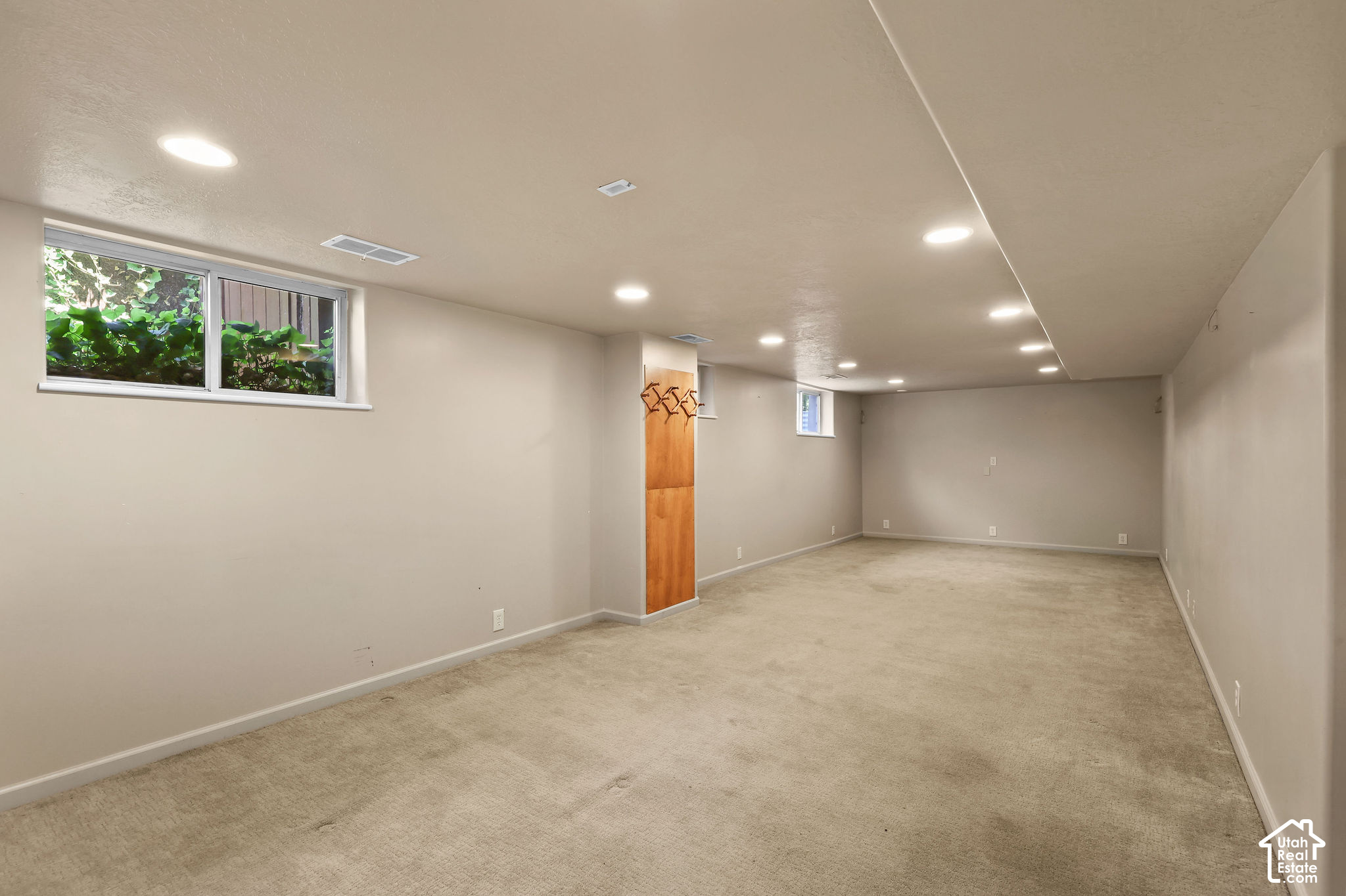 property viewer photo 24