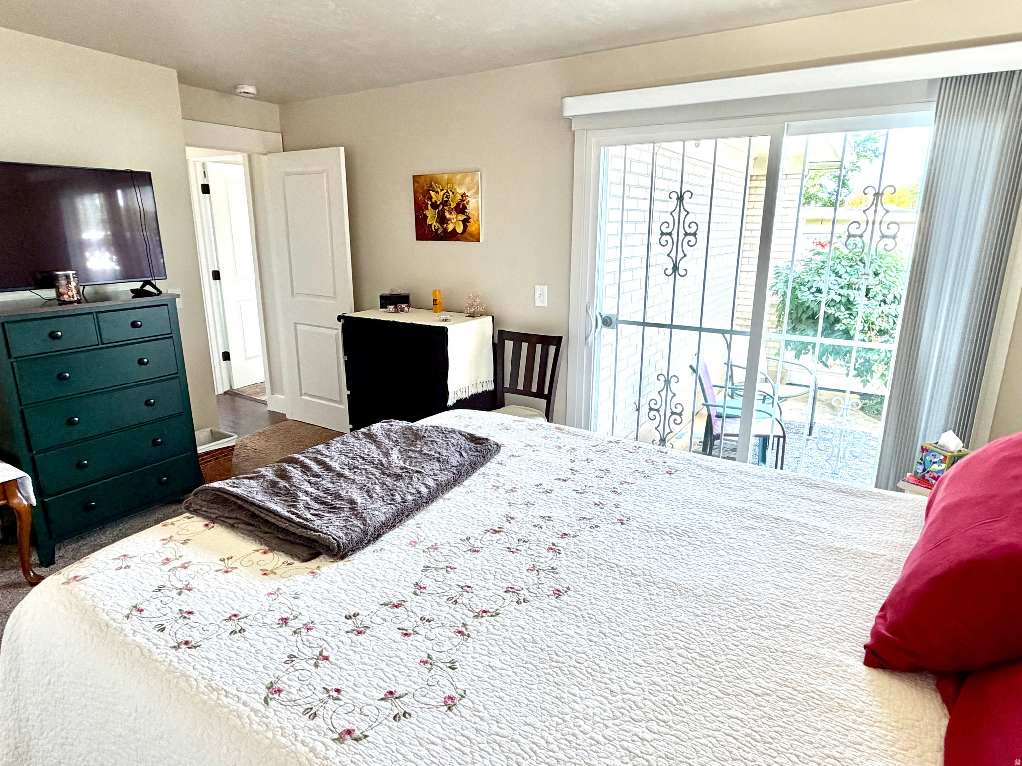 main property photo 14