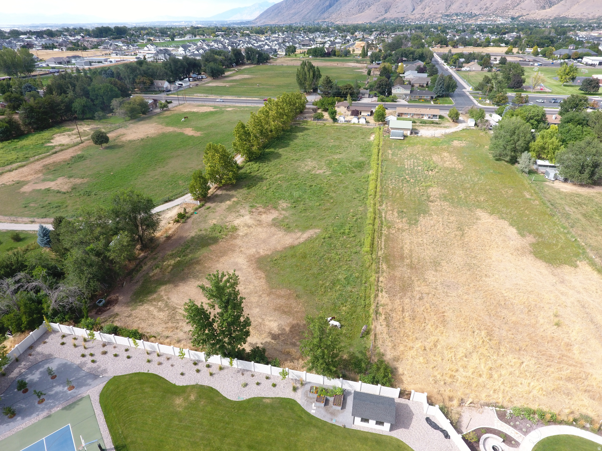 main property photo 31