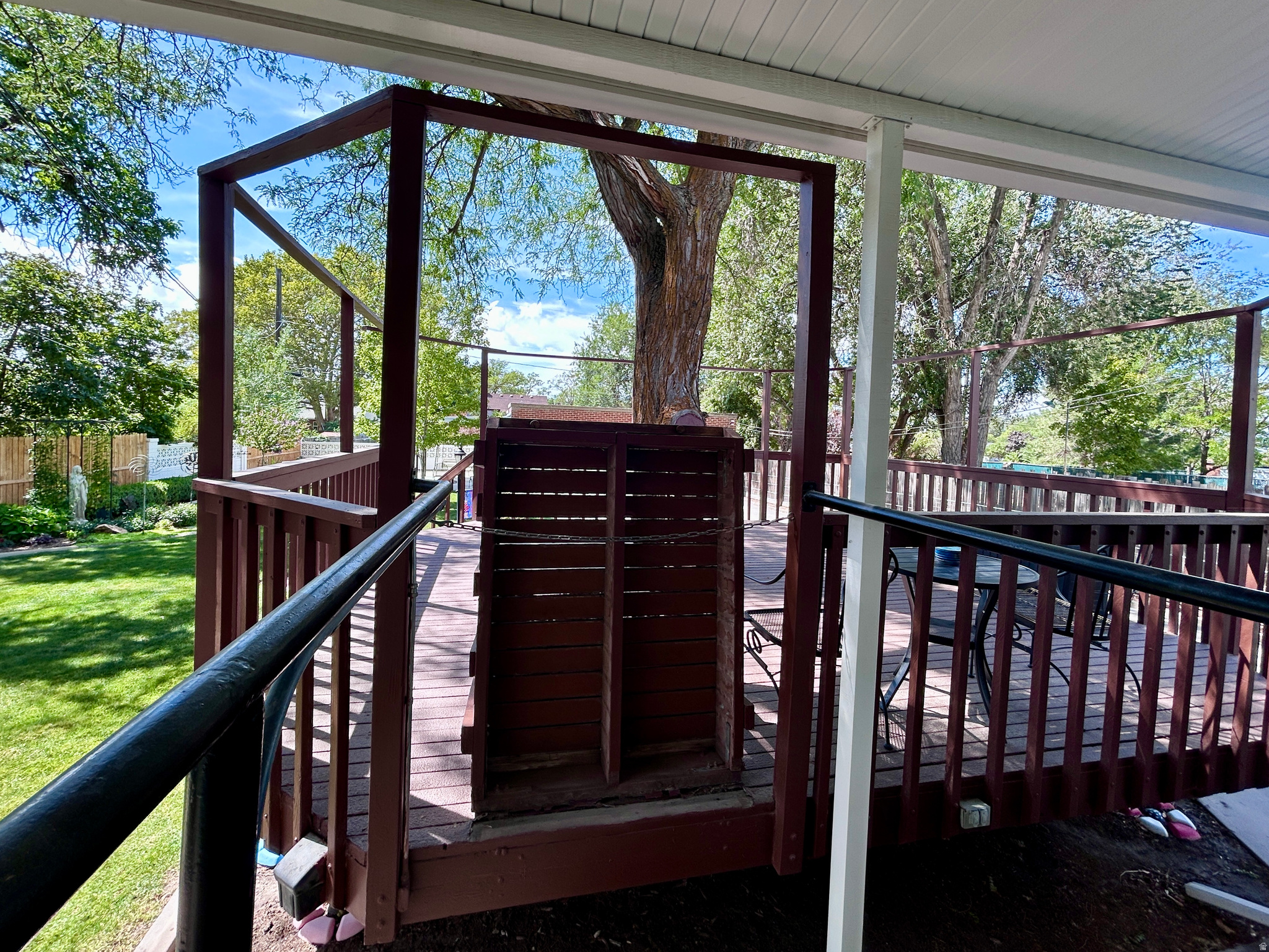 main property photo 10