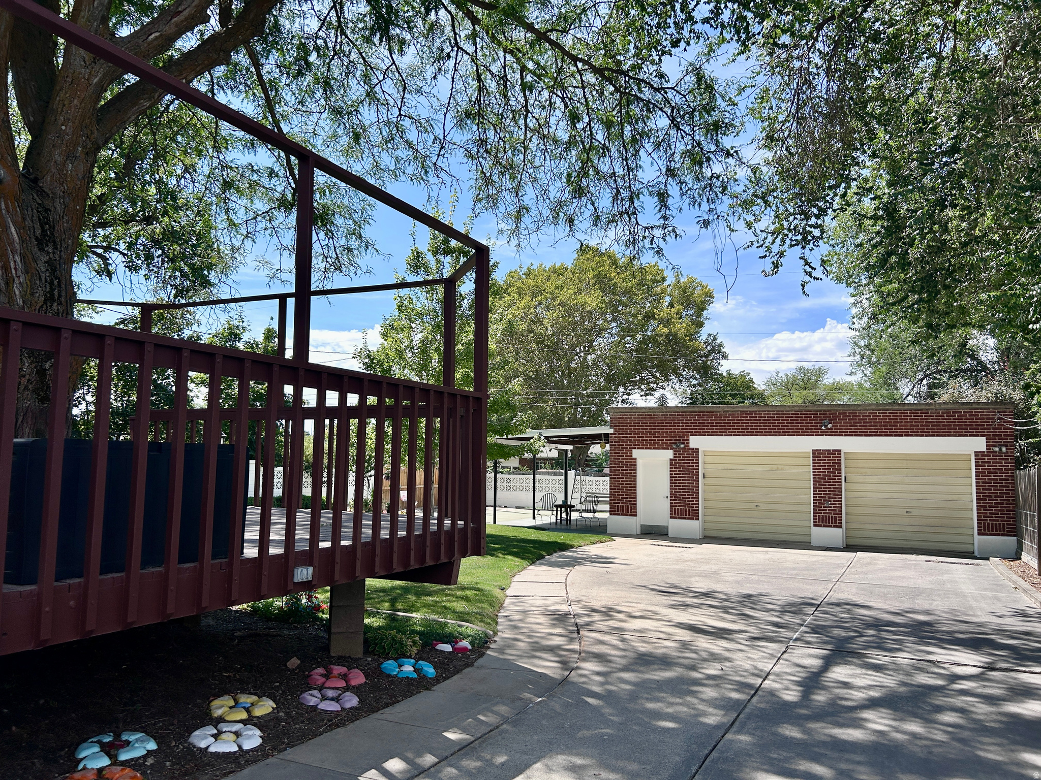 main property photo 18
