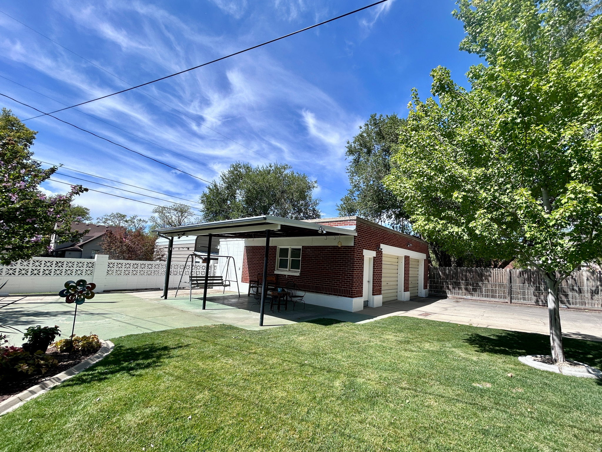 main property photo 19