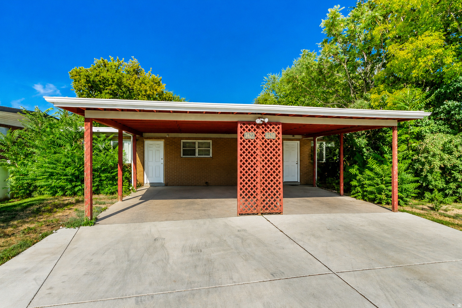 main property photo 18