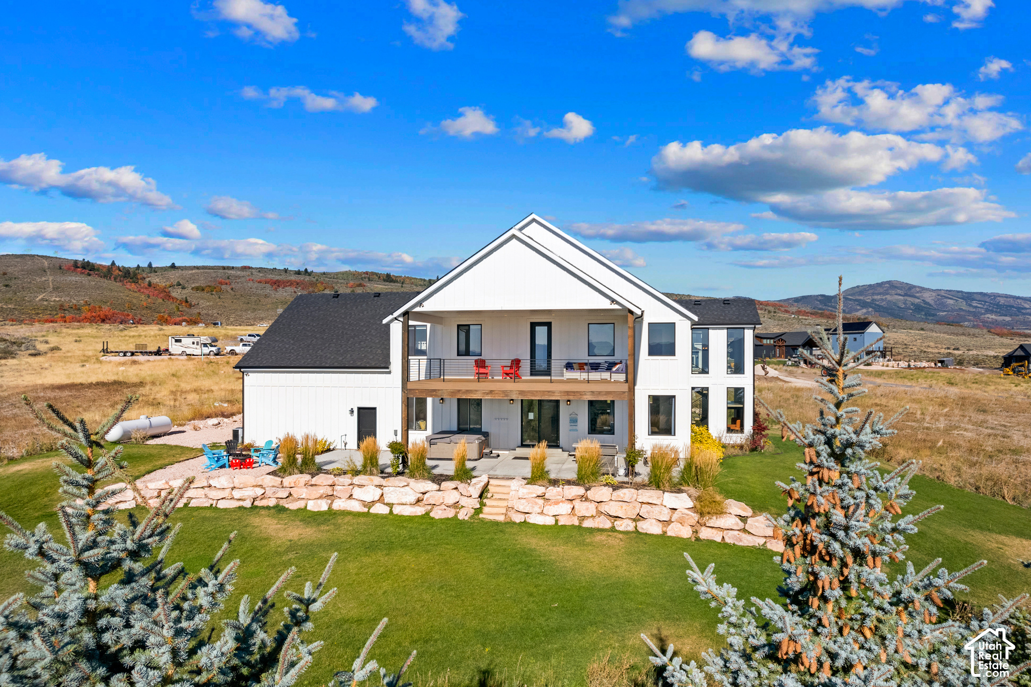 main property photo 18