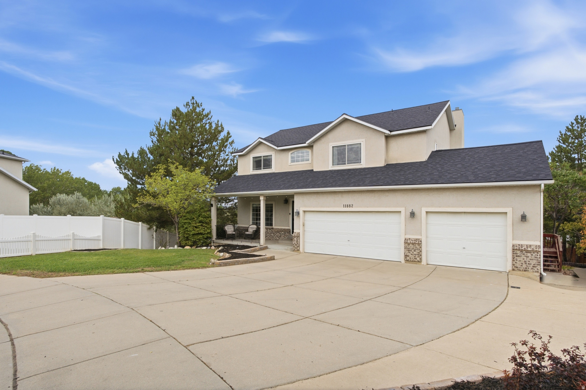 main property photo 14