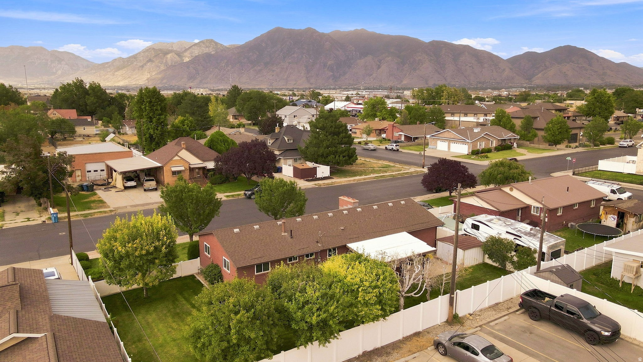main property photo 7