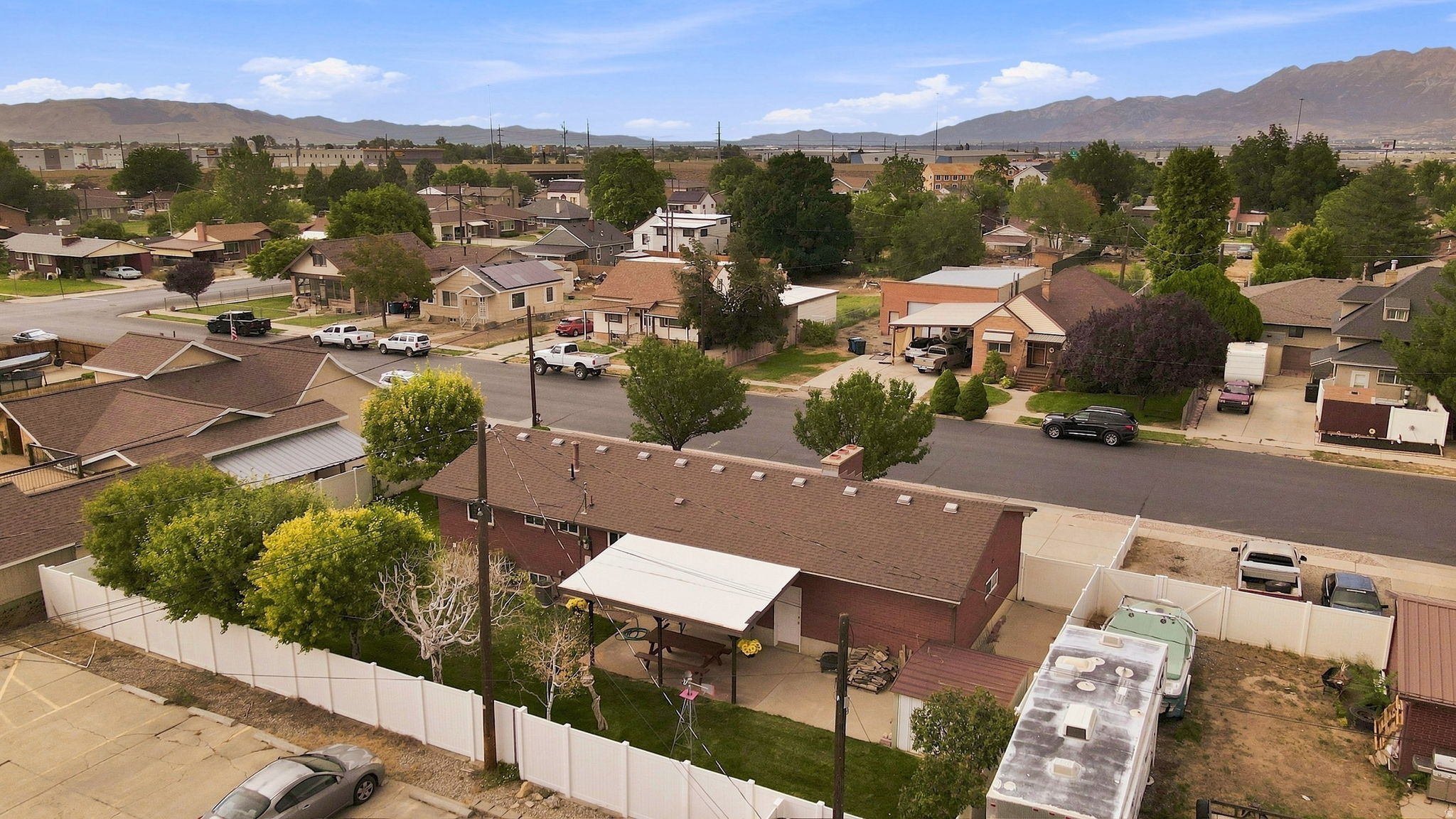 main property photo 9