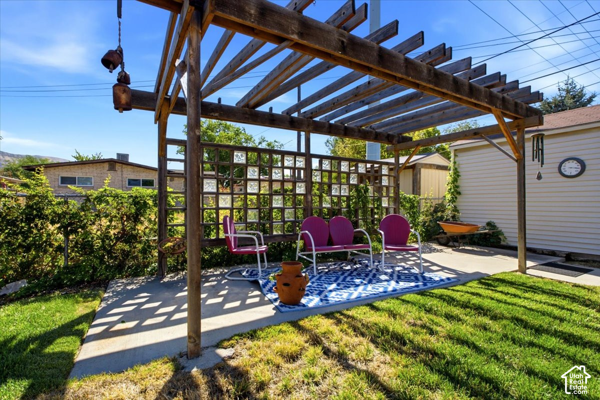 main property photo 36