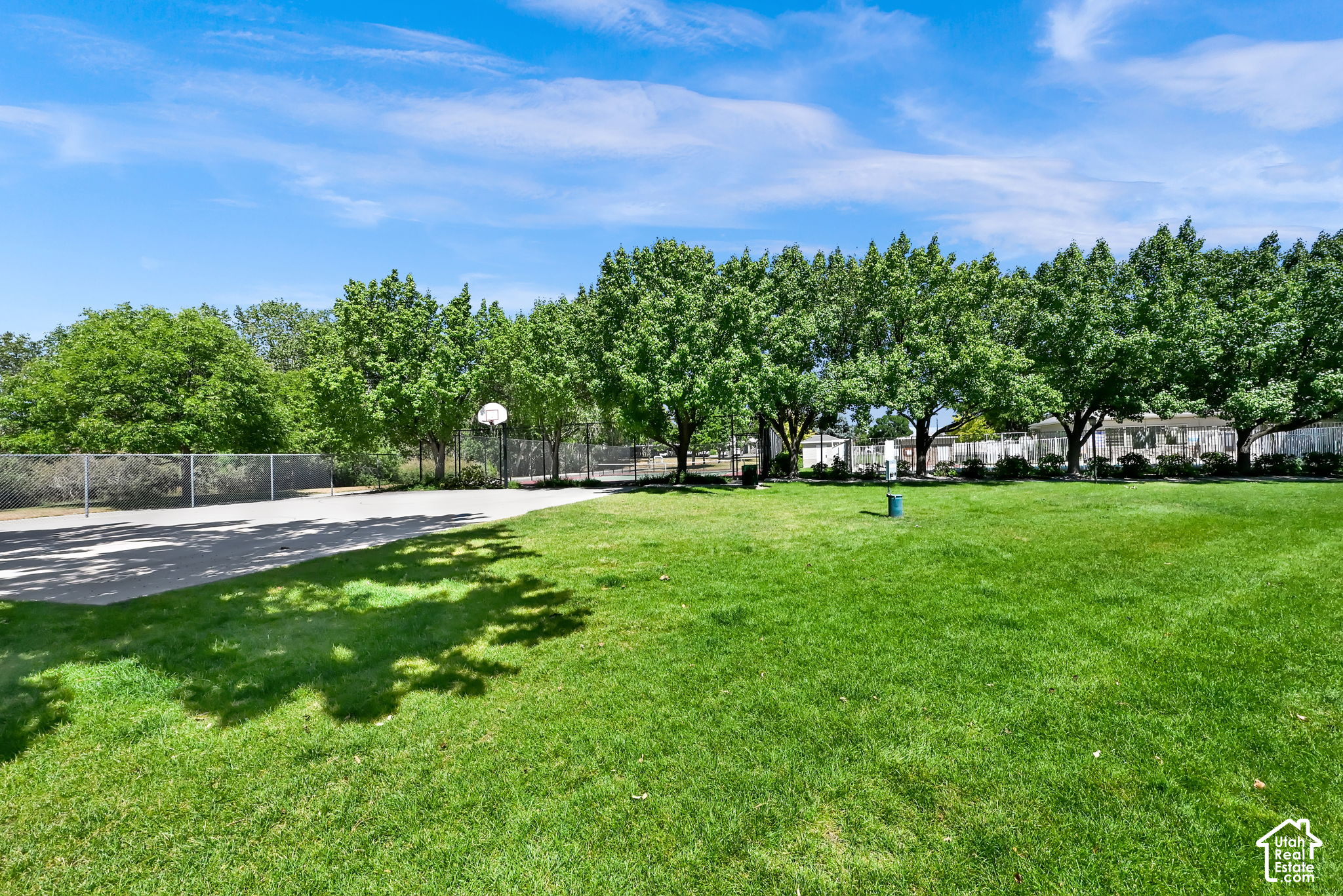 main property photo 15