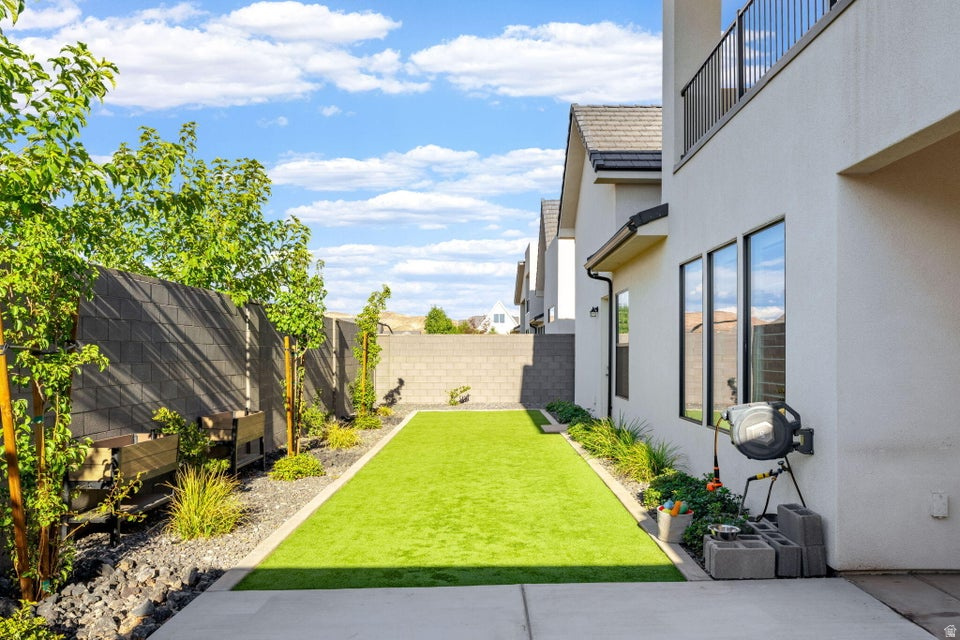 main property photo 77