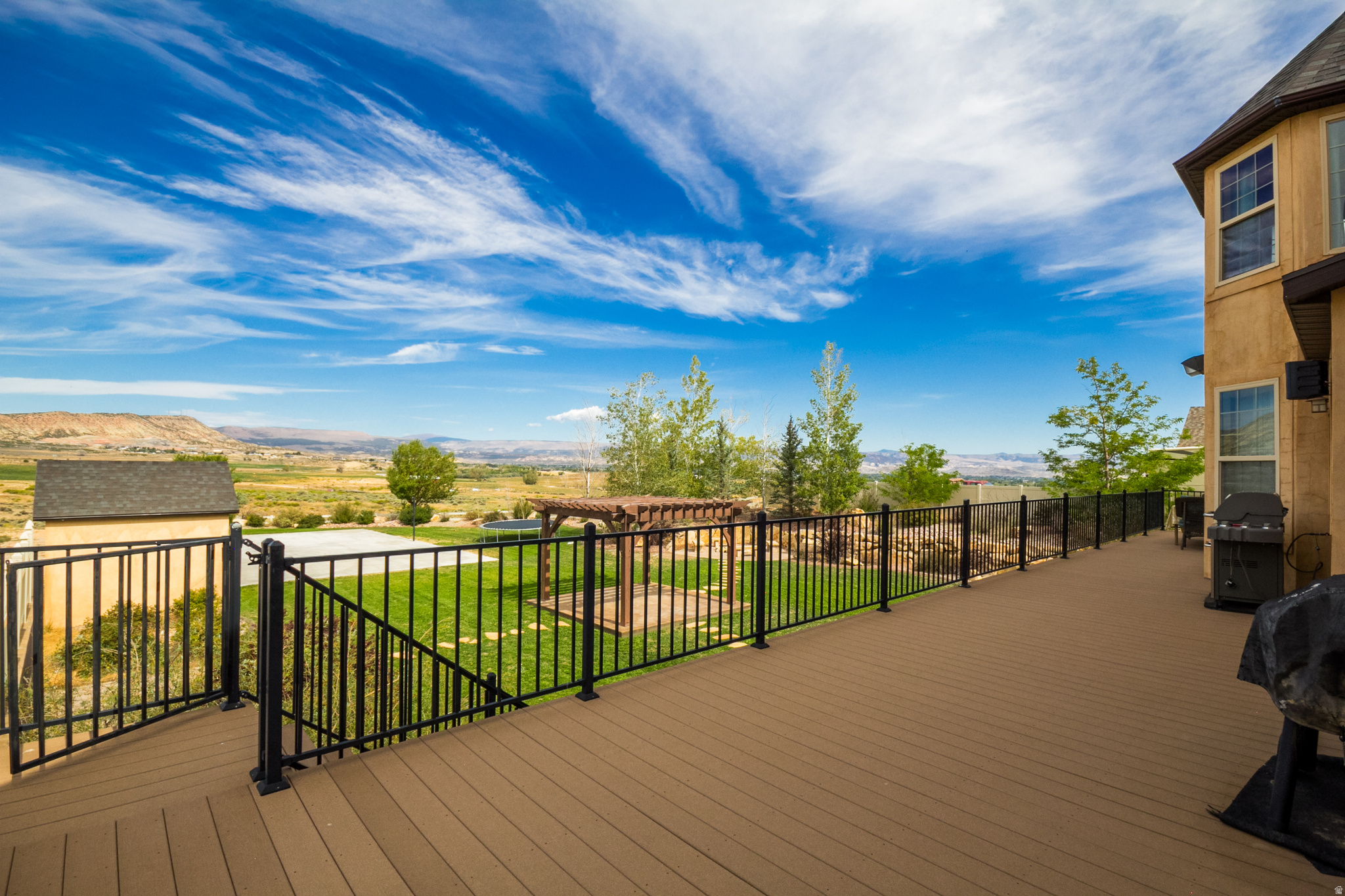 main property photo 38