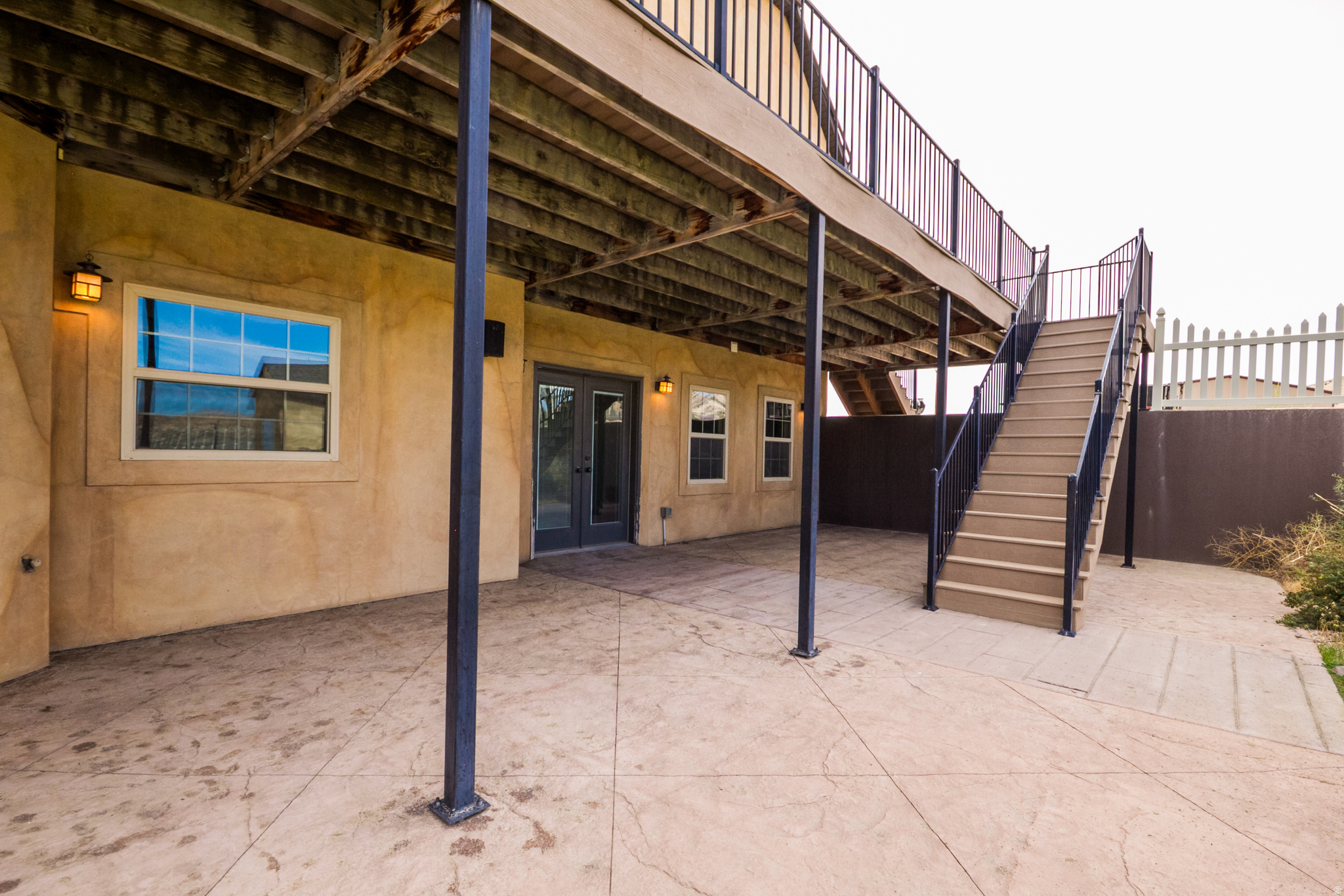 main property photo 39
