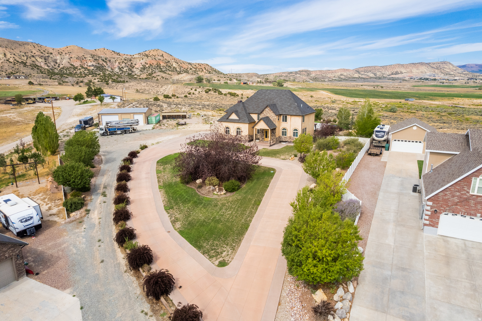 main property photo 4