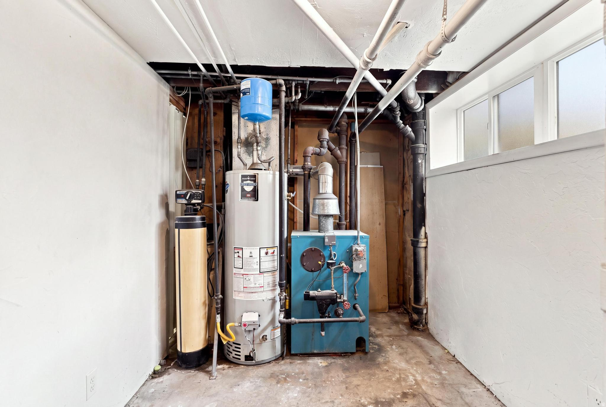 main property photo 18
